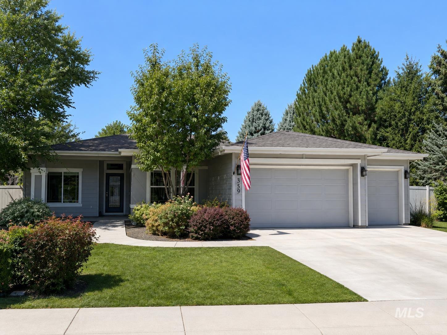 359 N Vandries Way, Eagle, Idaho 83616, 3 Bedrooms, 2 Bathrooms, Residential For Sale, Price $650,000,MLS 98996931