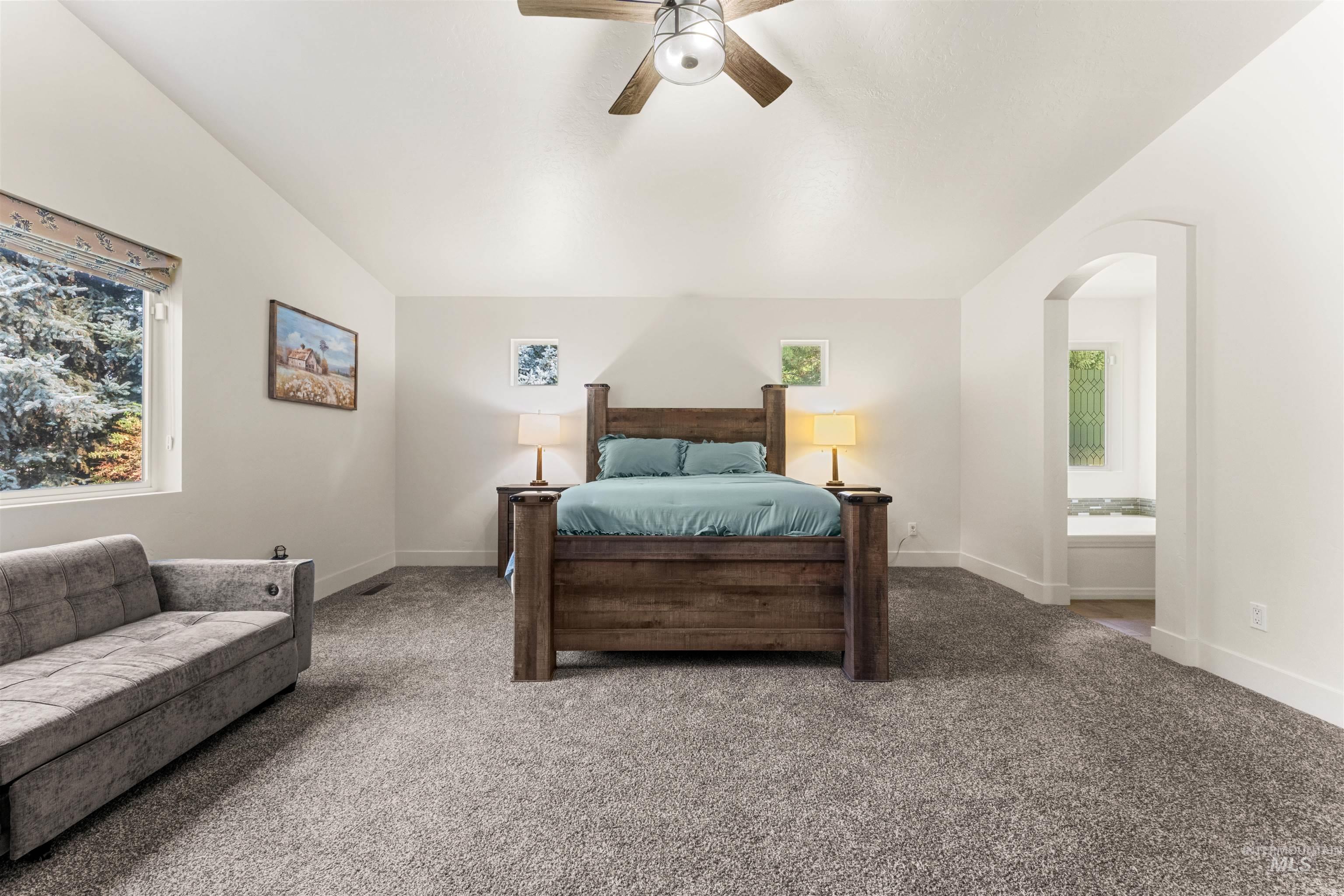 359 N Vandries Way, Eagle, Idaho 83616, 3 Bedrooms, 2 Bathrooms, Residential For Sale, Price $650,000,MLS 98996931