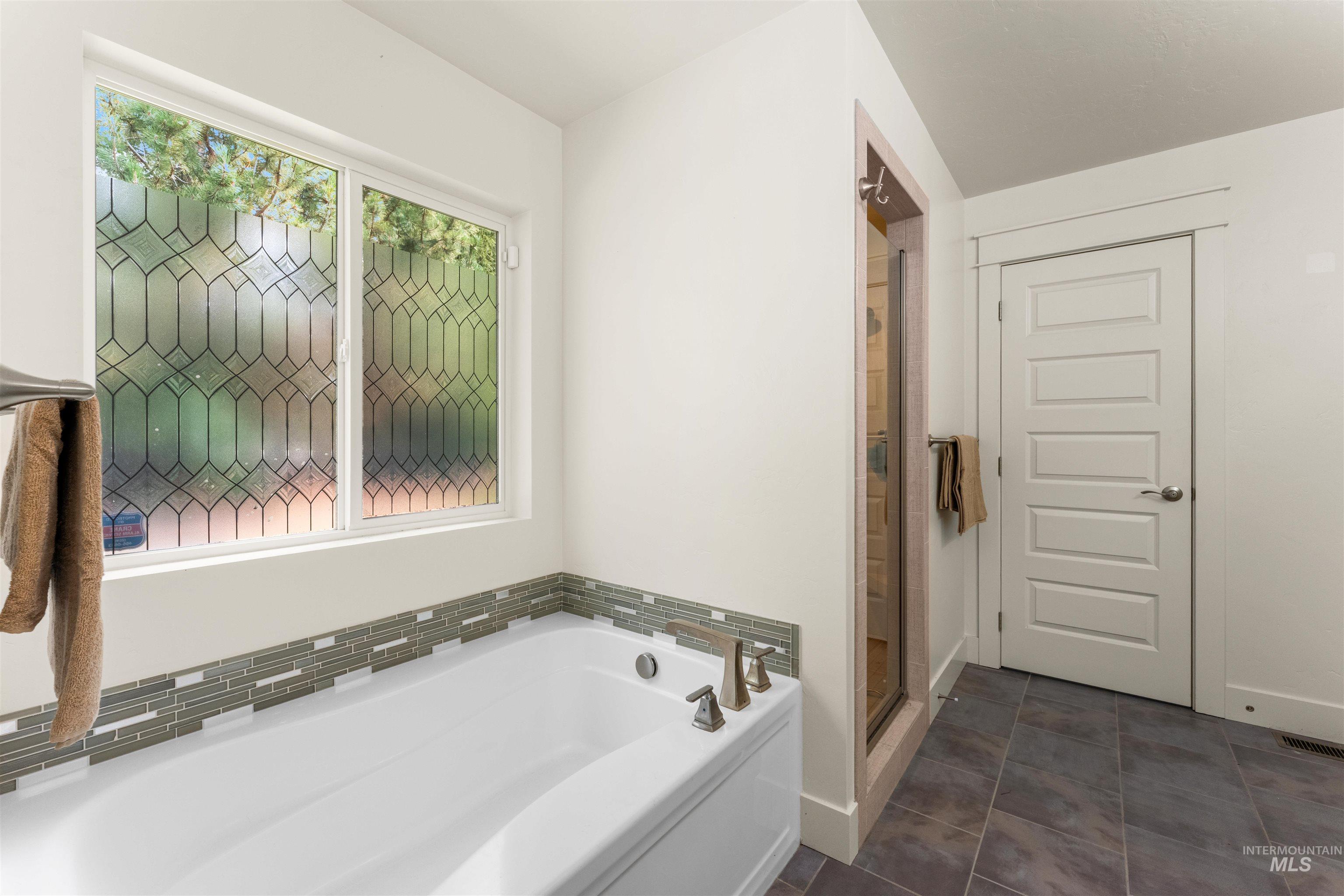 359 N Vandries Way, Eagle, Idaho 83616, 3 Bedrooms, 2 Bathrooms, Residential For Sale, Price $630,000, 98996931
