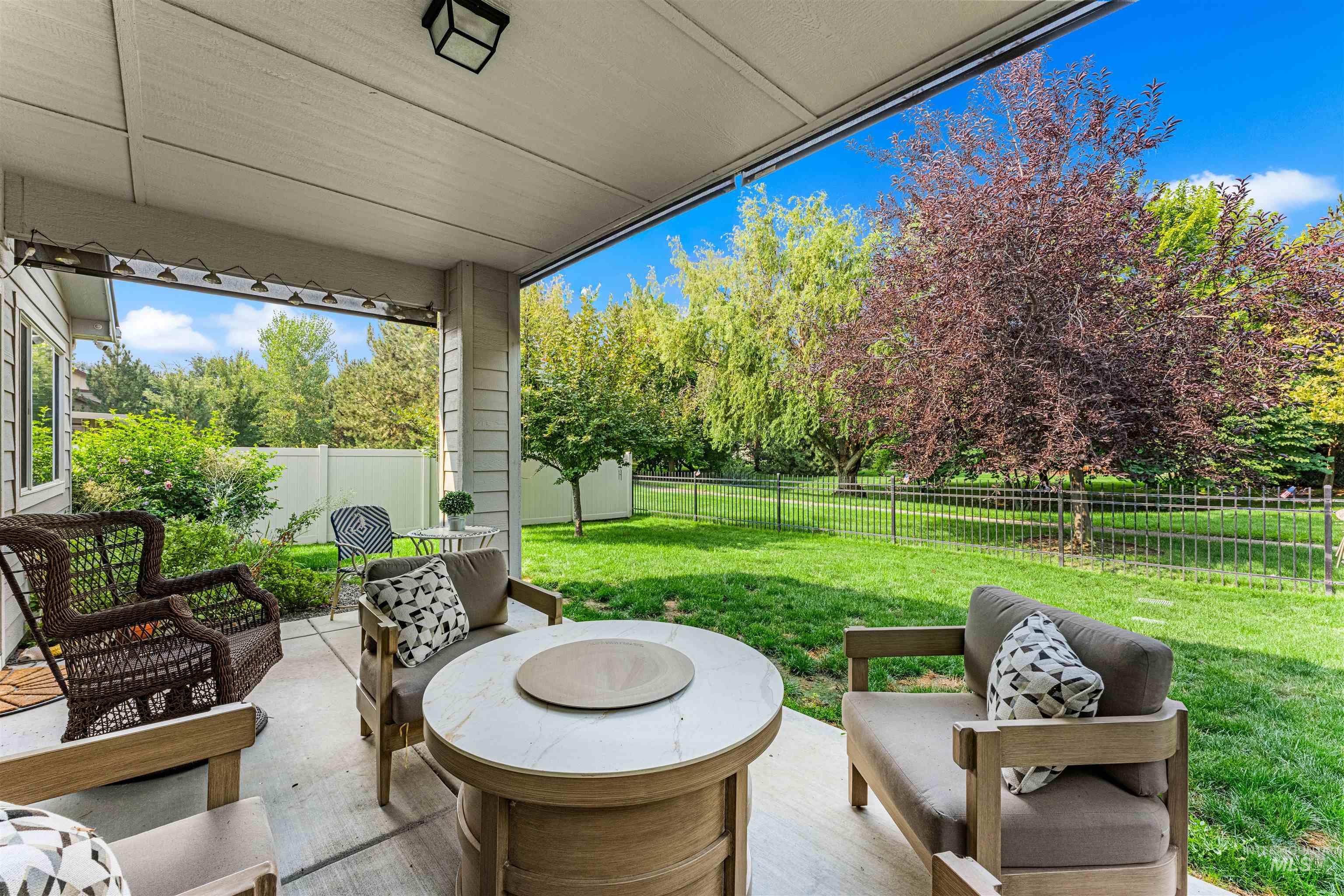 359 N Vandries Way, Eagle, Idaho 83616, 3 Bedrooms, 2 Bathrooms, Residential For Sale, Price $650,000,MLS 98996931