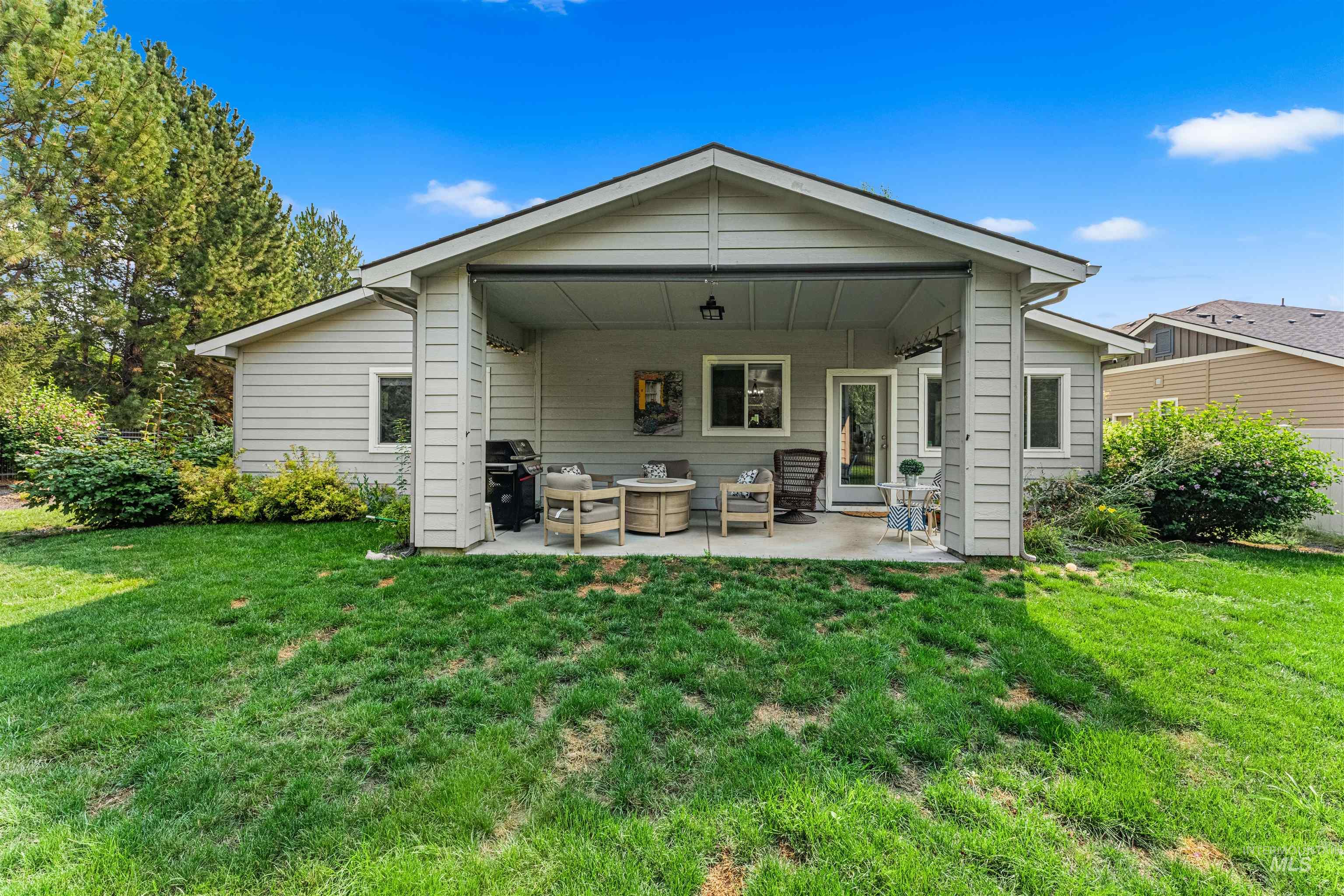 359 N Vandries Way, Eagle, Idaho 83616, 3 Bedrooms, 2 Bathrooms, Residential For Sale, Price $650,000,MLS 98996931