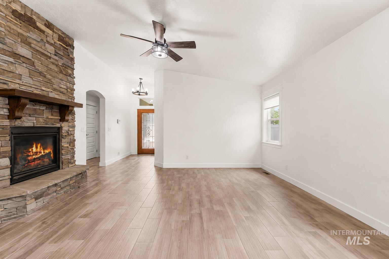 359 N Vandries Way, Eagle, Idaho 83616, 3 Bedrooms, 2 Bathrooms, Residential For Sale, Price $630,000, 98996931