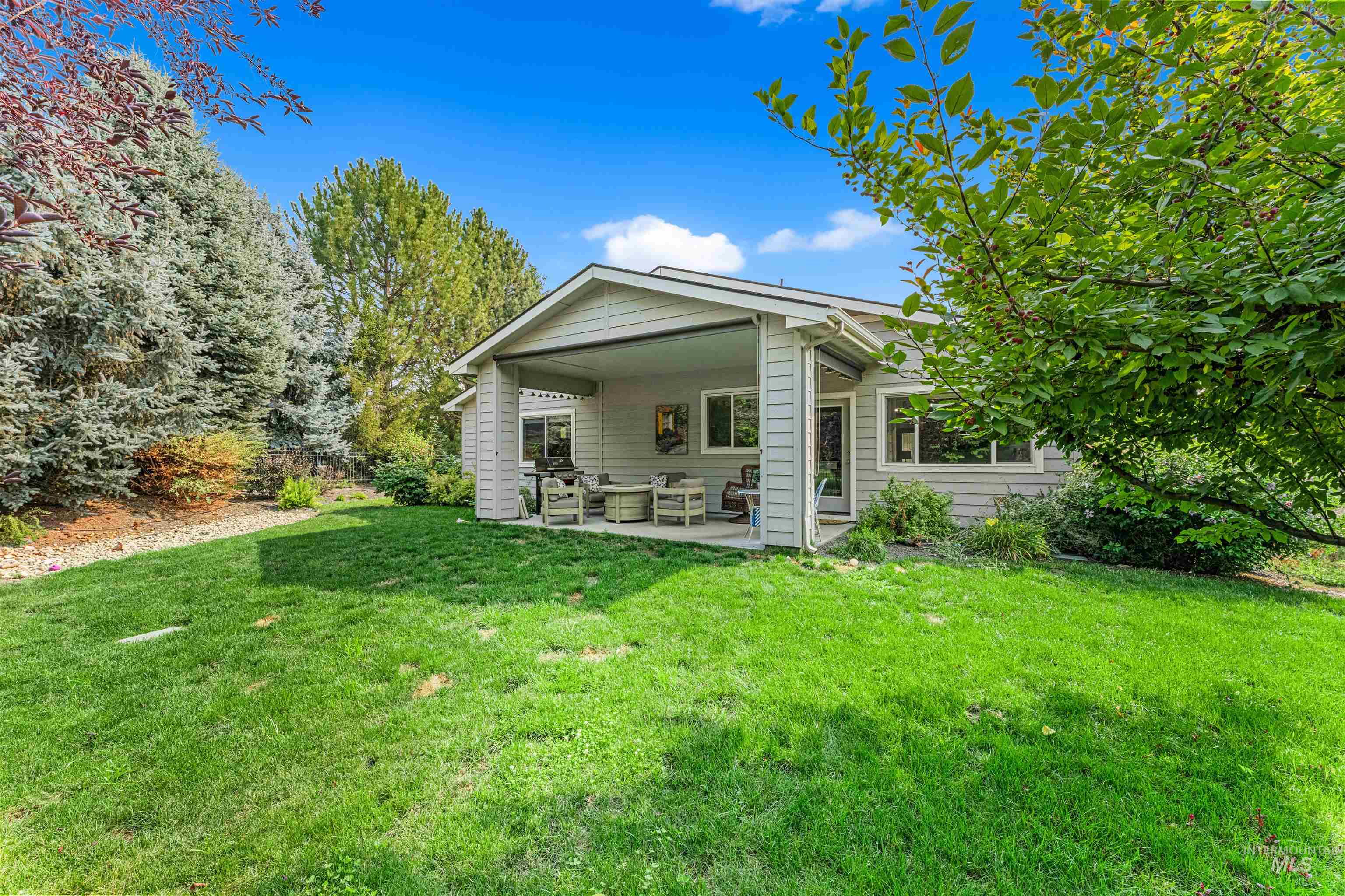 359 N Vandries Way, Eagle, Idaho 83616, 3 Bedrooms, 2 Bathrooms, Residential For Sale, Price $650,000,MLS 98996931