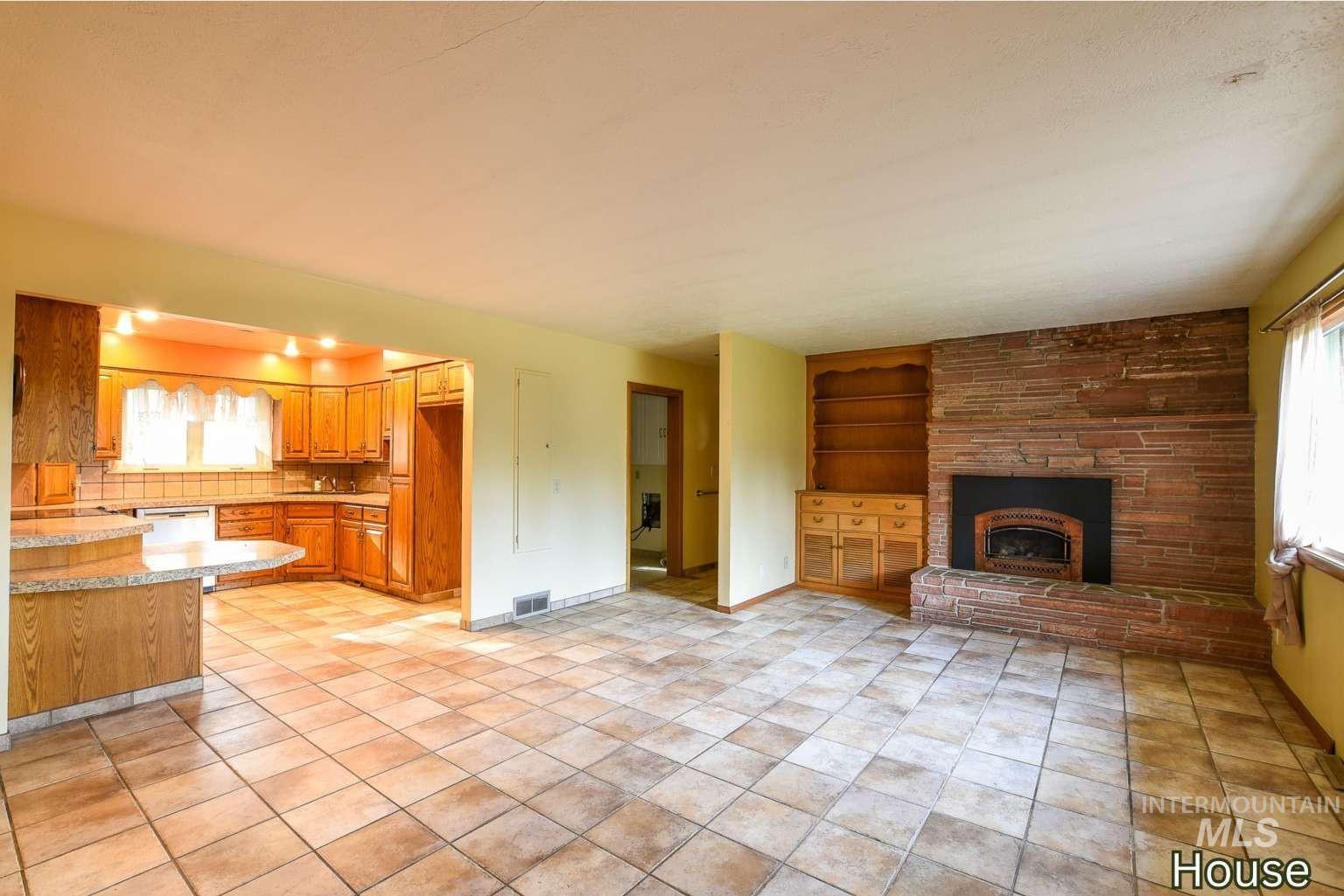1040 Driscoll Ridge Rd, Troy, Idaho 83871, 4 Bedrooms, 3 Bathrooms, Farm & Ranch For Sale, Price $4,950,000, 98996933