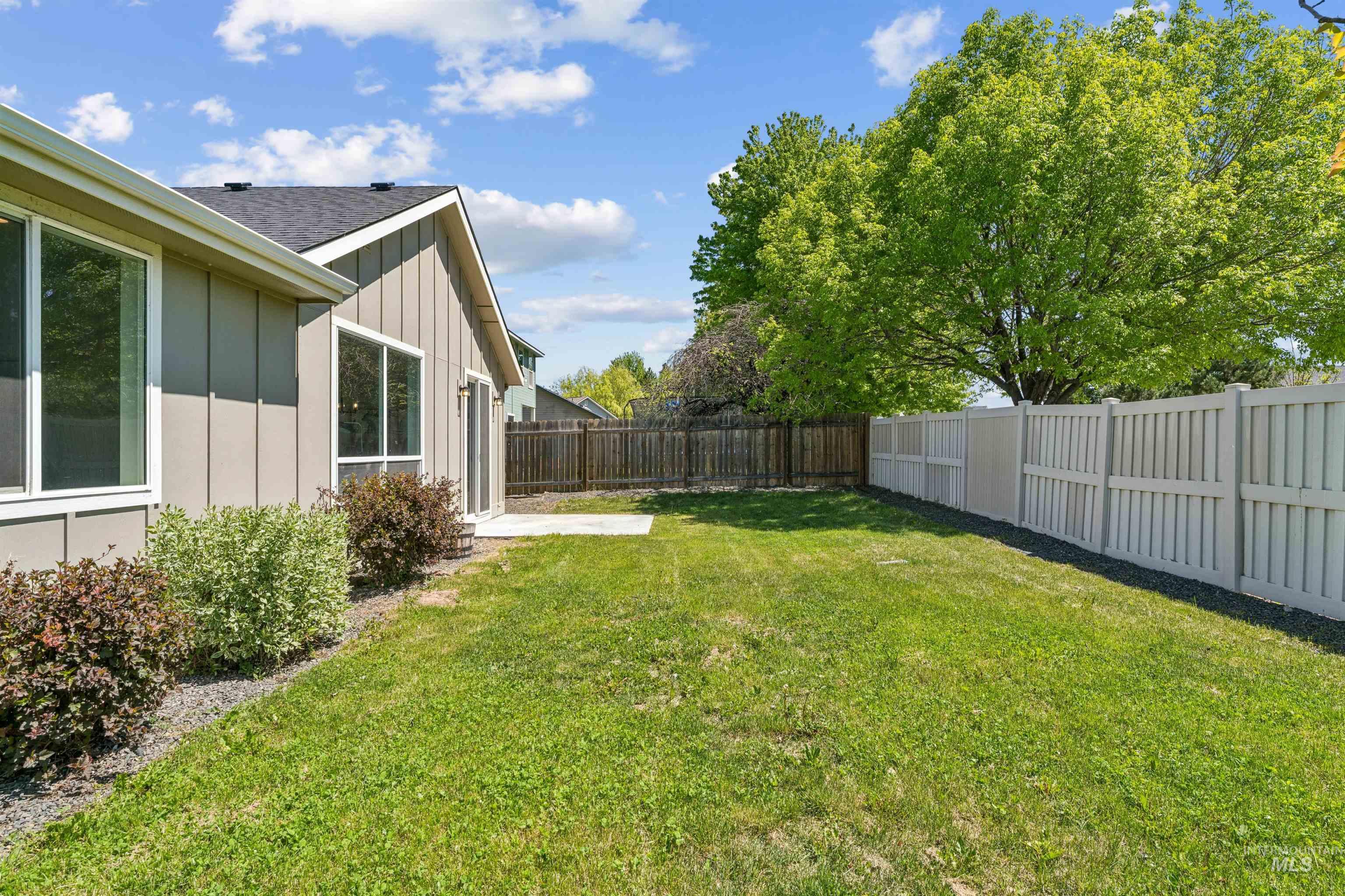 1695 W Afton St, Kuna, Idaho 83634, 3 Bedrooms, 2 Bathrooms, Residential Income For Sale, Price $441,000, 98996939