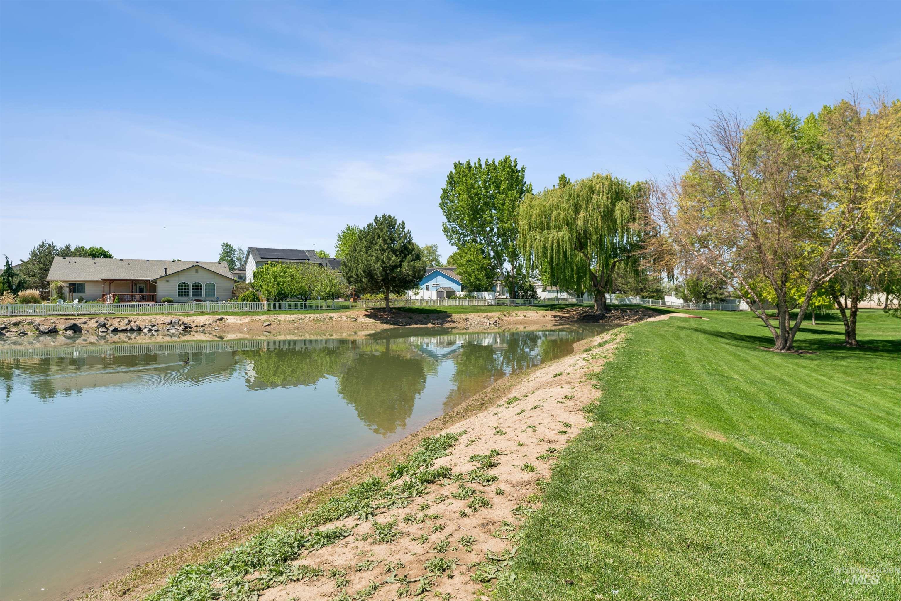 1695 W Afton St, Kuna, Idaho 83634, 3 Bedrooms, 2 Bathrooms, Residential Income For Sale, Price $441,000, 98996939