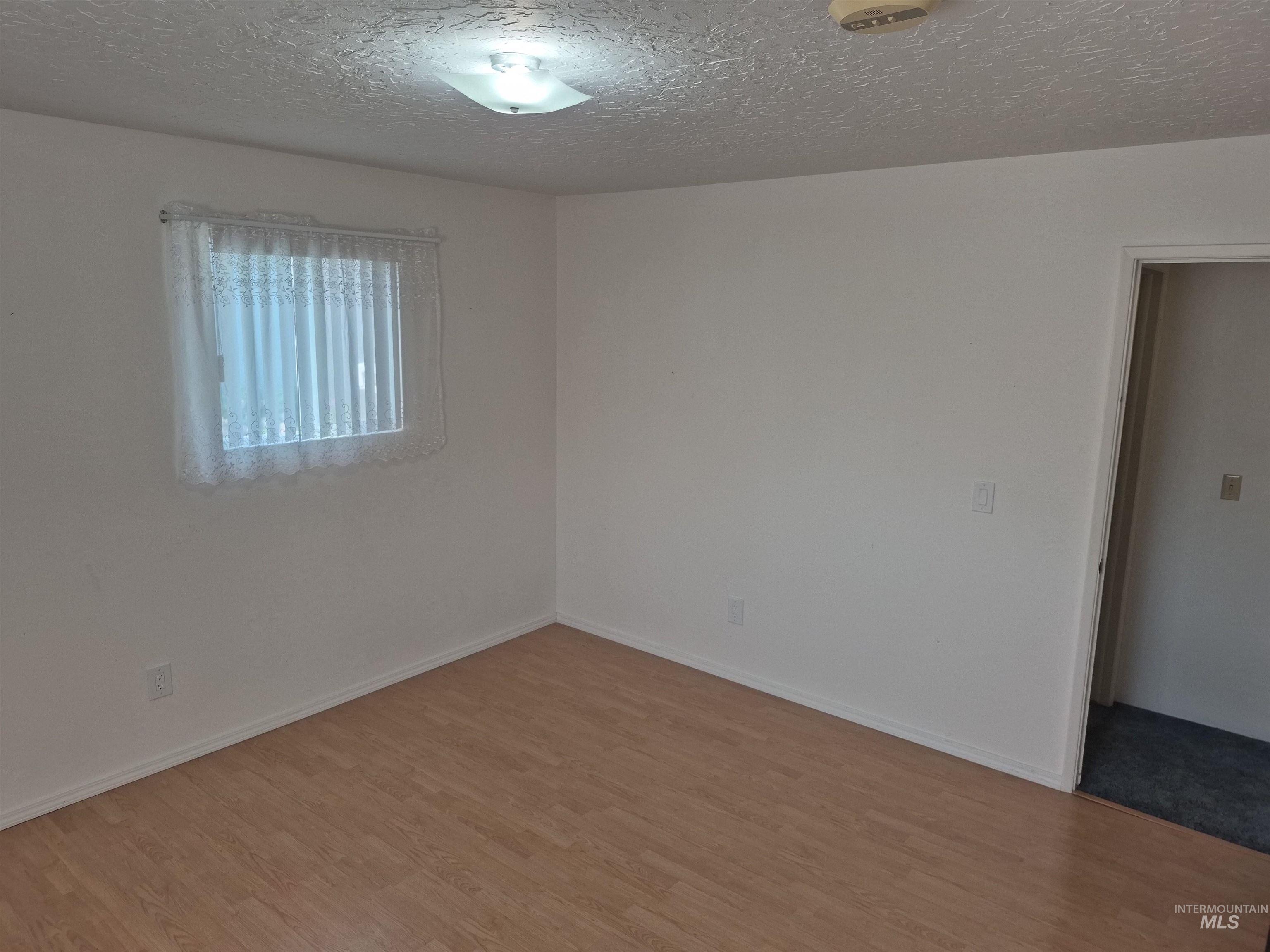 3811 13th Street D, Lewiston, Idaho 83501, 4 Bedrooms, 2 Bathrooms, Residential For Sale, Price $359,000,MLS 98996940