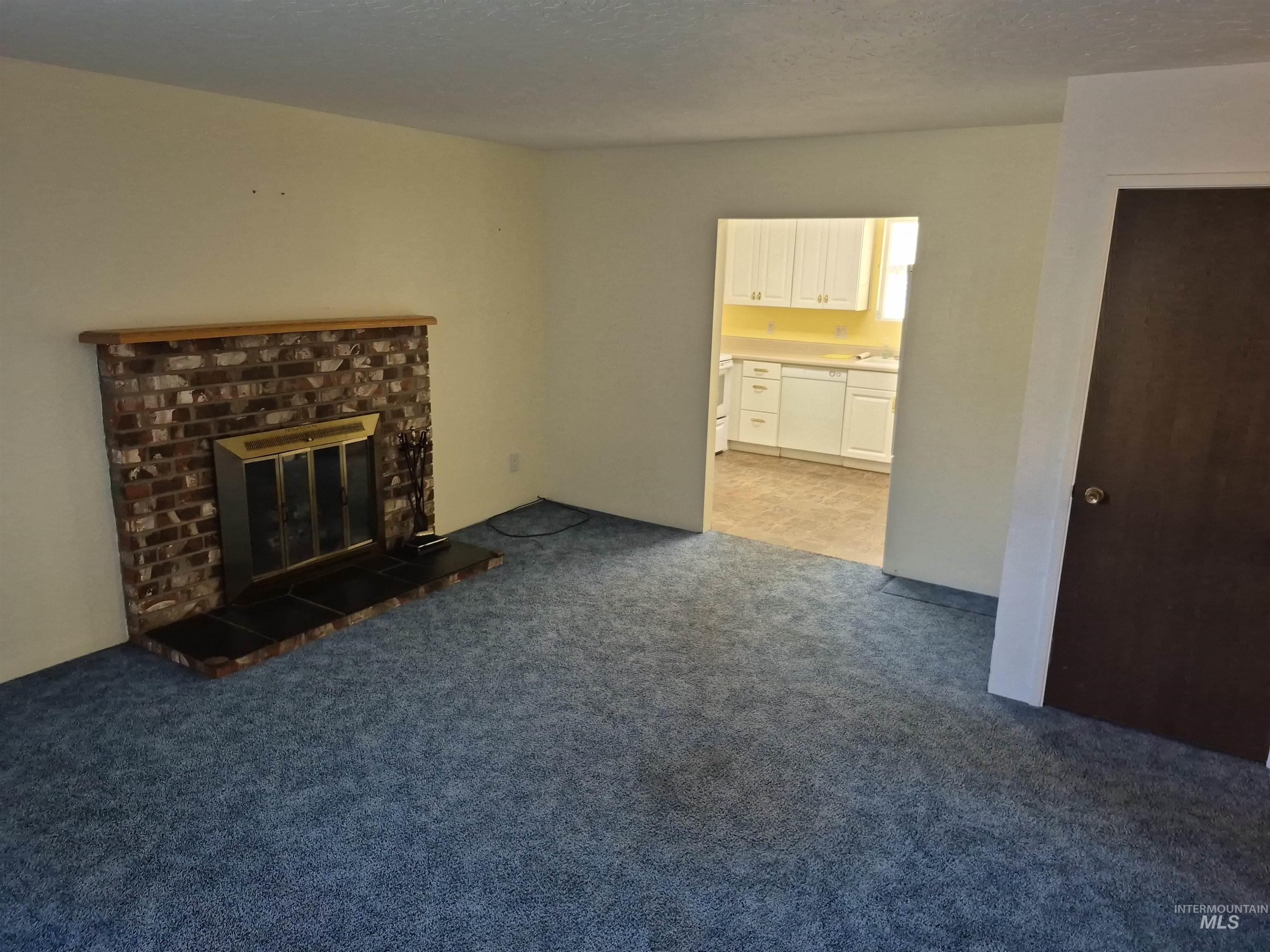 3811 13th Street D, Lewiston, Idaho 83501, 4 Bedrooms, 2 Bathrooms, Residential For Sale, Price $359,000,MLS 98996940