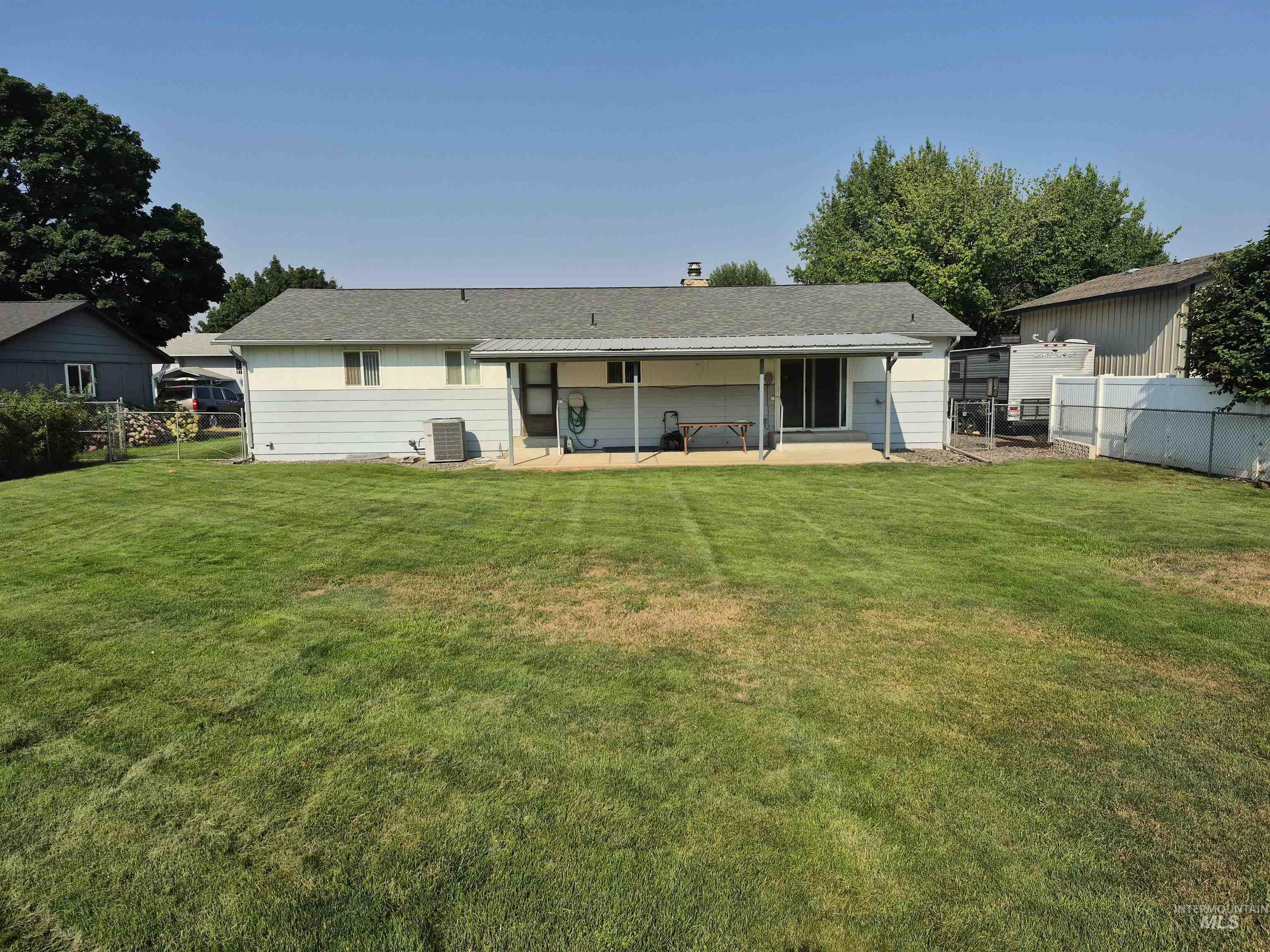 3811 13th Street D, Lewiston, Idaho 83501, 4 Bedrooms, 2 Bathrooms, Residential For Sale, Price $359,000,MLS 98996940