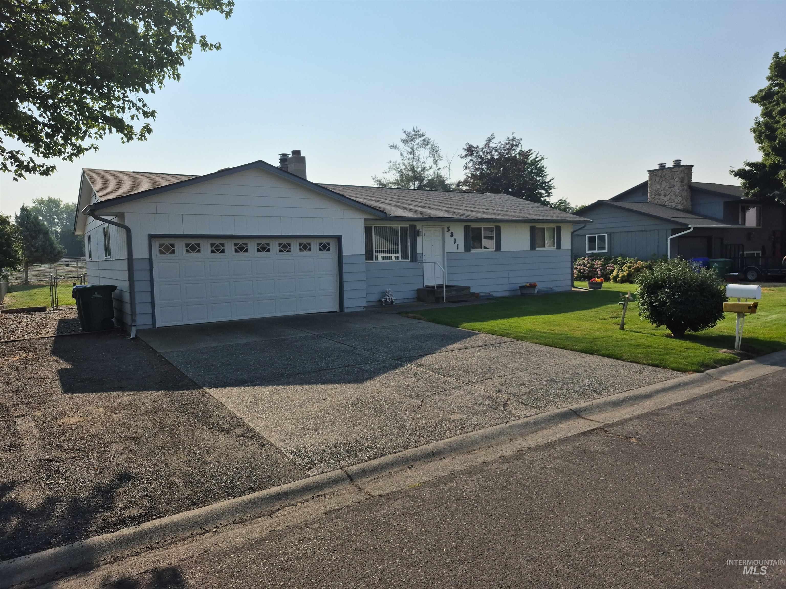 3811 13th Street D, Lewiston, Idaho 83501, 4 Bedrooms, 2 Bathrooms, Residential For Sale, Price $359,000,MLS 98996940