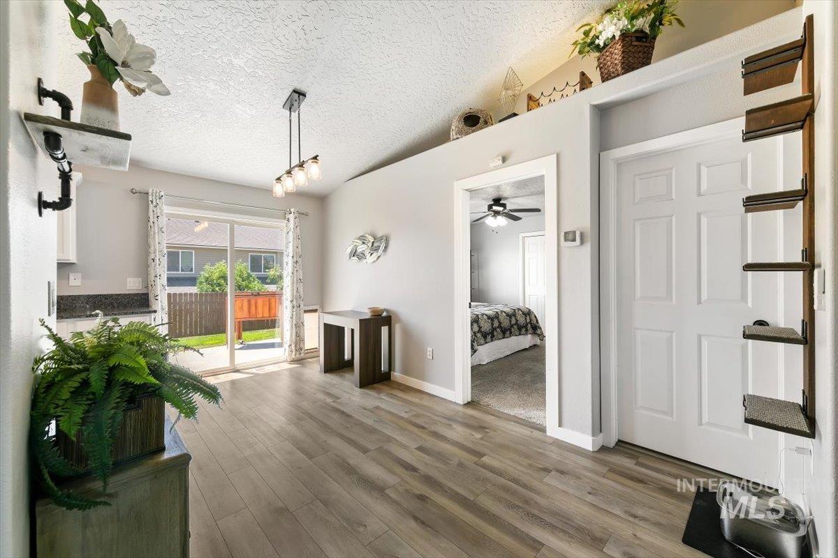 3309 Robinhood Loop, Nampa, Idaho 83687, 3 Bedrooms, 2 Bathrooms, Residential For Sale, Price $399,900,MLS 98996941