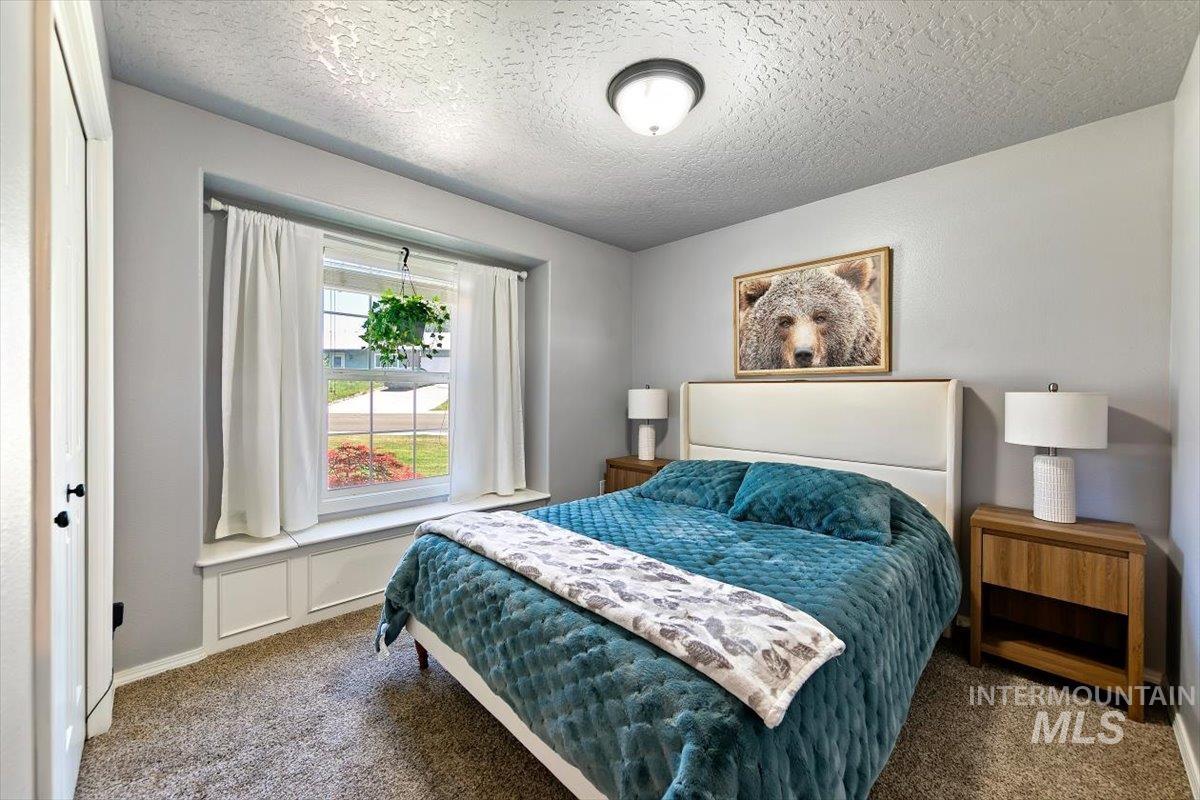 3309 Robinhood Loop, Nampa, Idaho 83687, 3 Bedrooms, 2 Bathrooms, Residential For Sale, Price $399,900,MLS 98996941