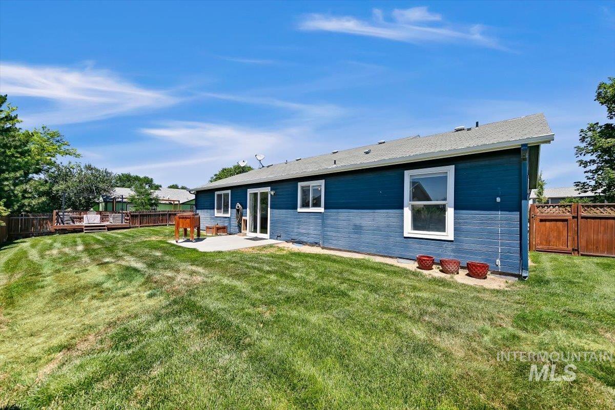 3309 Robinhood Loop, Nampa, Idaho 83687, 3 Bedrooms, 2 Bathrooms, Residential For Sale, Price $399,900,MLS 98996941