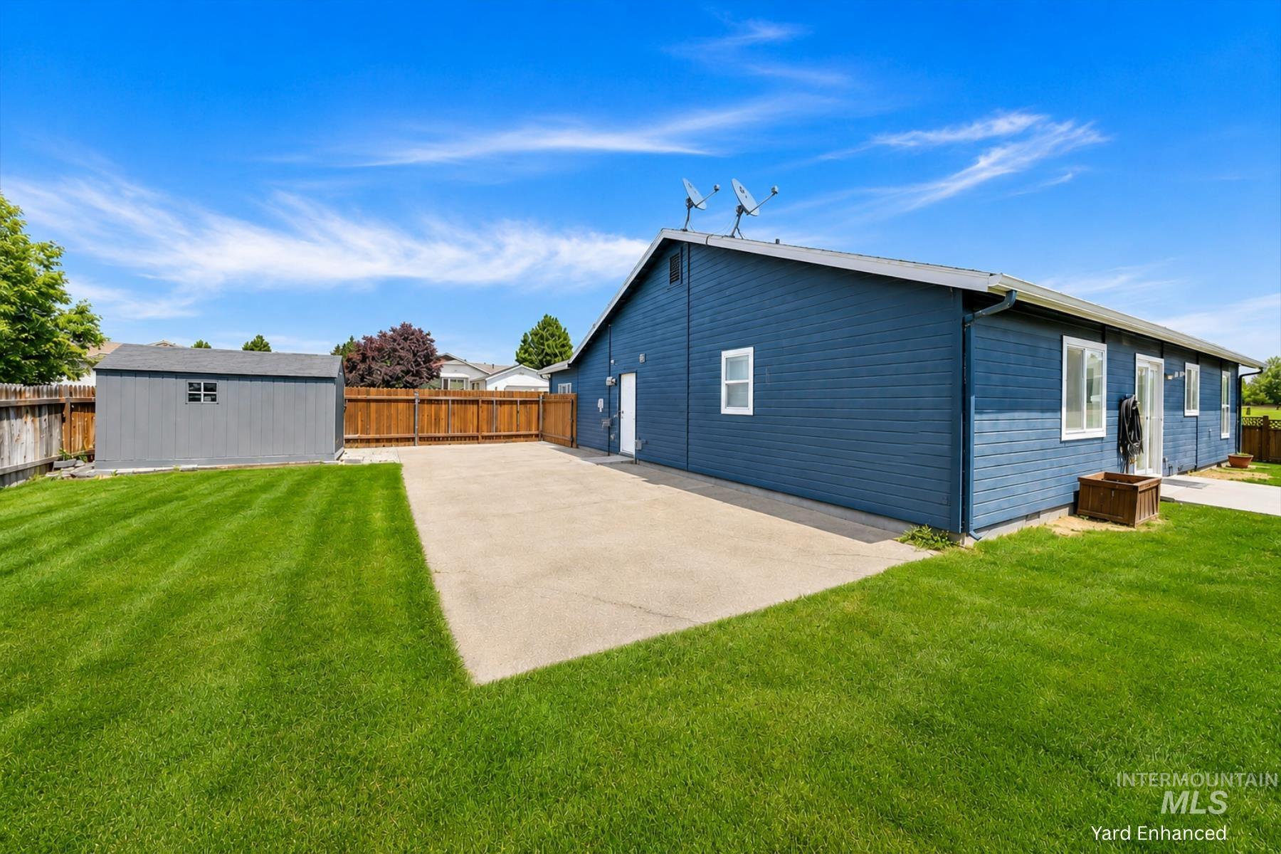 3309 Robinhood Loop, Nampa, Idaho 83687, 3 Bedrooms, 2 Bathrooms, Residential For Sale, Price $399,900,MLS 98996941