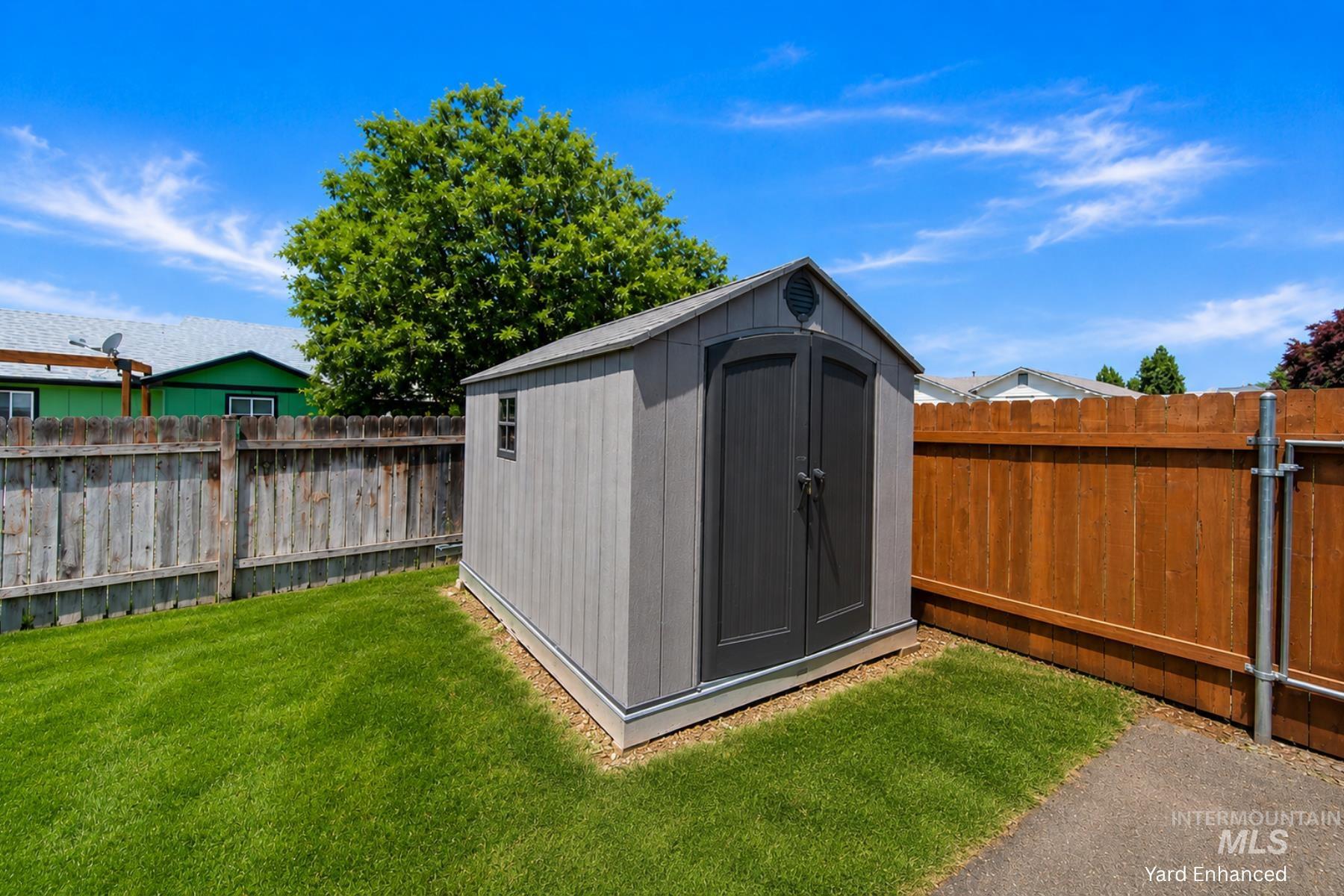 3309 Robinhood Loop, Nampa, Idaho 83687, 3 Bedrooms, 2 Bathrooms, Residential For Sale, Price $399,900,MLS 98996941