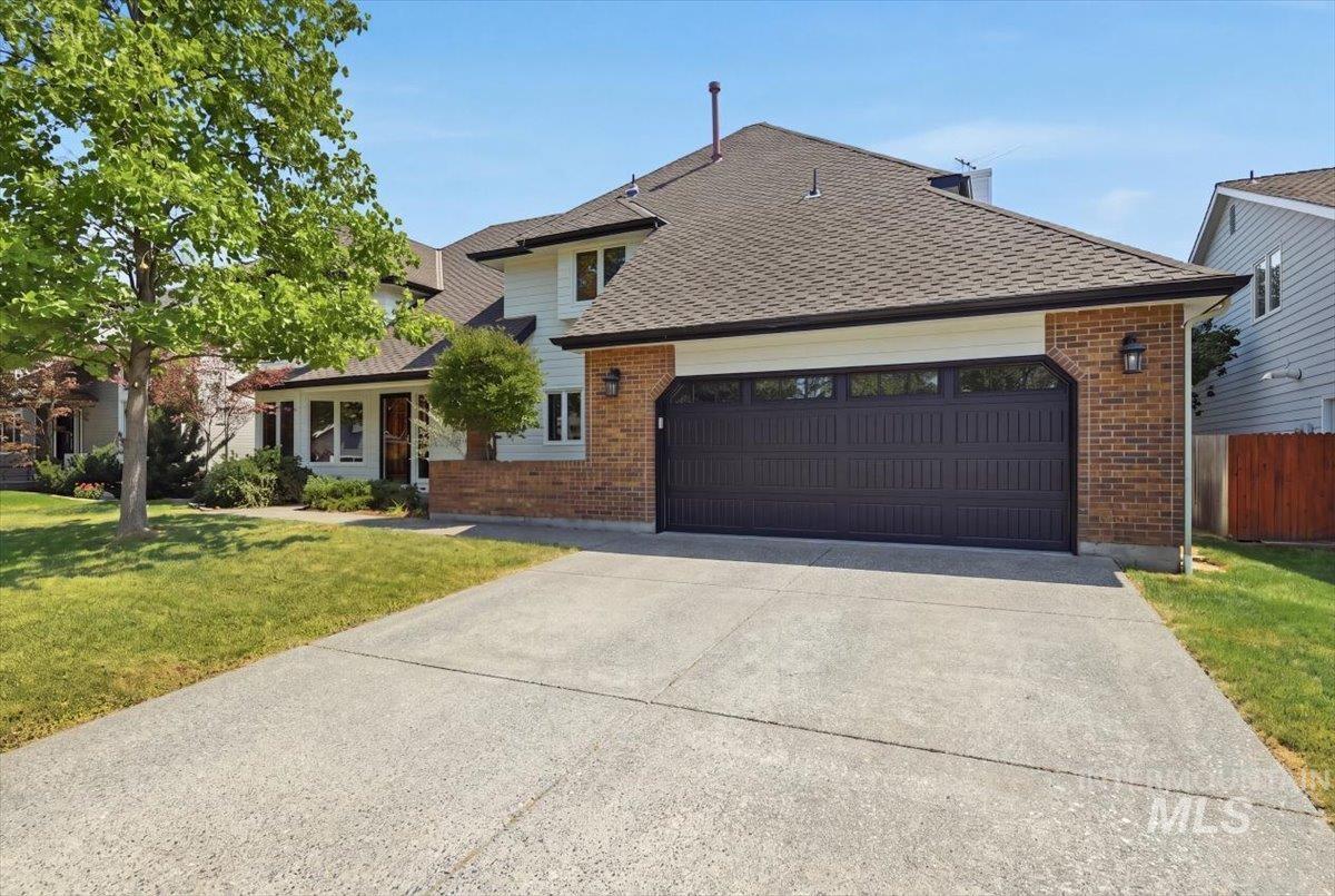 387 E Fairbrook Dr, Boise, Idaho 83706, 4 Bedrooms, 2.5 Bathrooms, Residential For Sale, Price $775,000,MLS 98996944