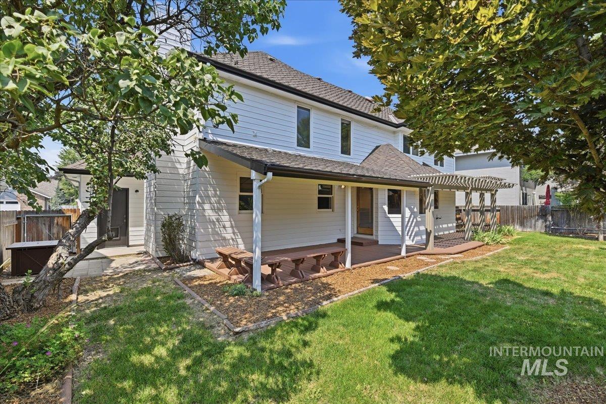 387 E Fairbrook Dr, Boise, Idaho 83706, 4 Bedrooms, 2.5 Bathrooms, Residential For Sale, Price $775,000,MLS 98996944