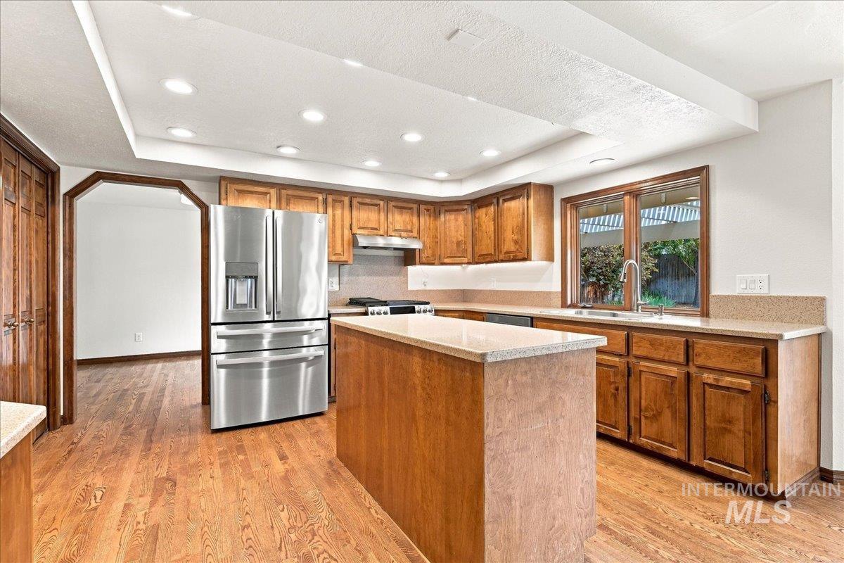 387 E Fairbrook Dr, Boise, Idaho 83706, 4 Bedrooms, 2.5 Bathrooms, Residential For Sale, Price $775,000,MLS 98996944