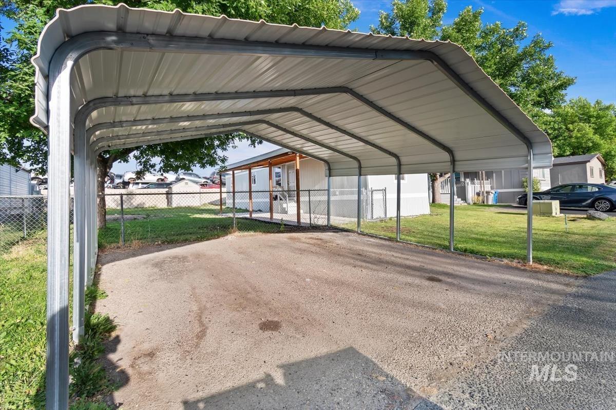 907 Round Valley St, Nampa, Idaho 83687, 3 Bedrooms, 1 Bathroom, Residential For Sale, Price $124,500,MLS 98996945