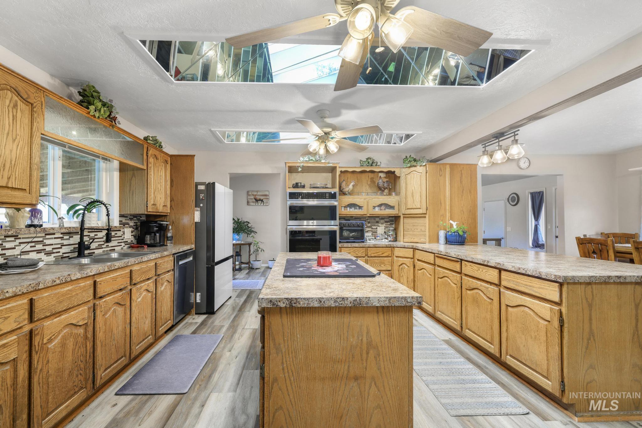 2593 E 3700 N, Twin Falls, Idaho 83301, 5 Bedrooms, 3 Bathrooms, Residential For Sale, Price $630,000,MLS 98996949