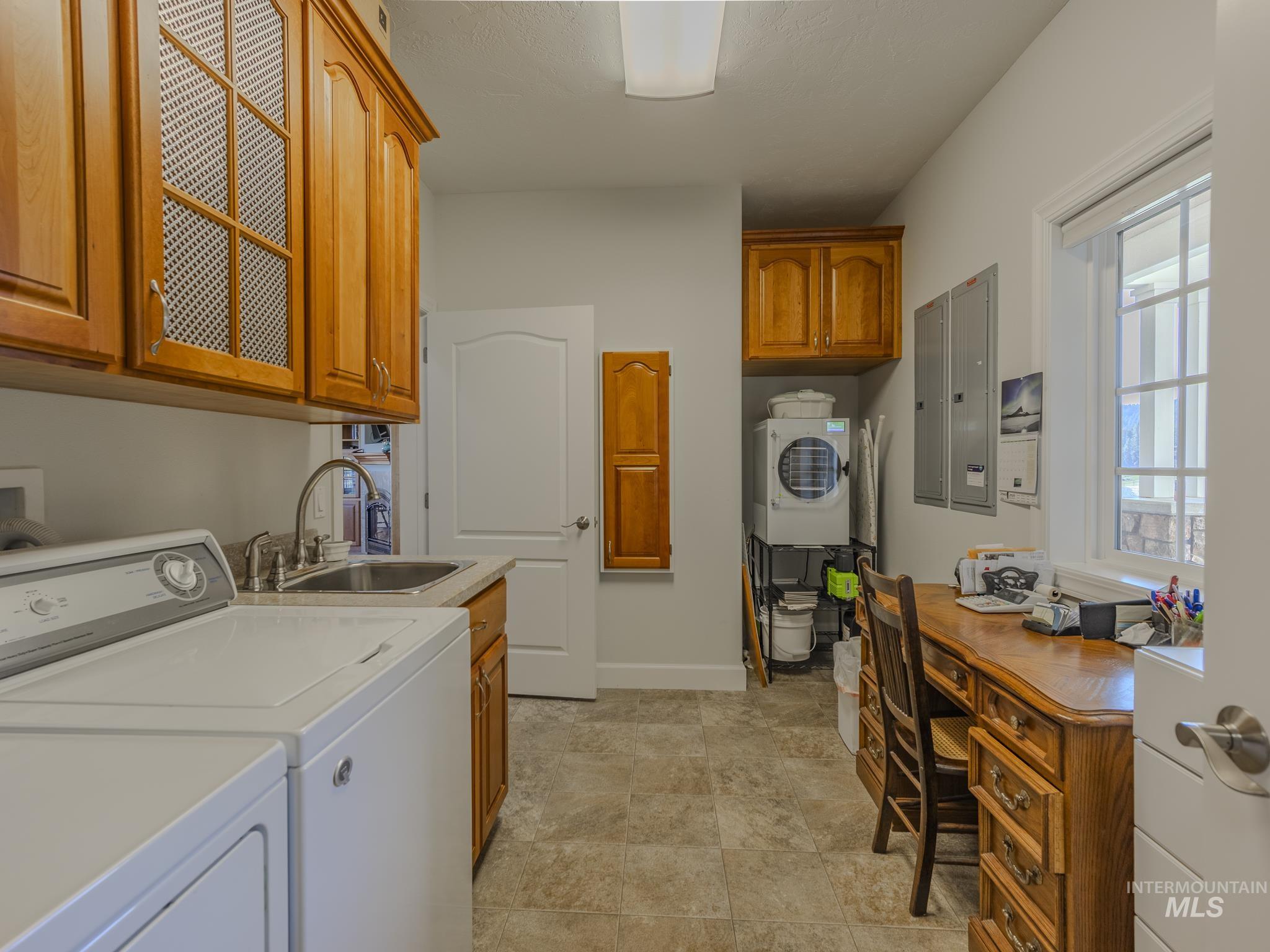 659 Reservation Line Rd, CottonWood, Idaho 83522, 3 Bedrooms, 3 Bathrooms, Residential For Sale, Price $799,000,MLS 98996954