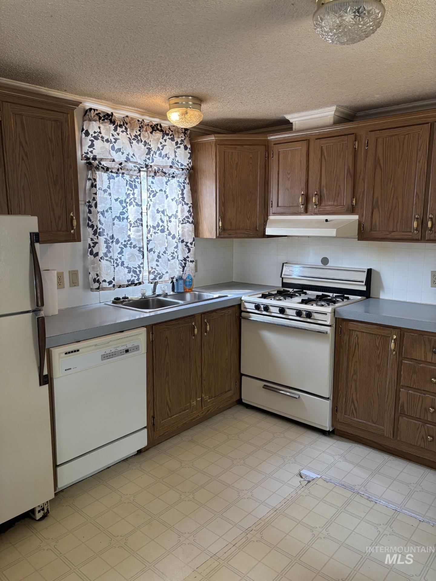 3175 Tomer Rd, Moscow, Idaho 83843, 2 Bedrooms, 1 Bathroom, Residential For Sale, Price $36,000,MLS 98996956