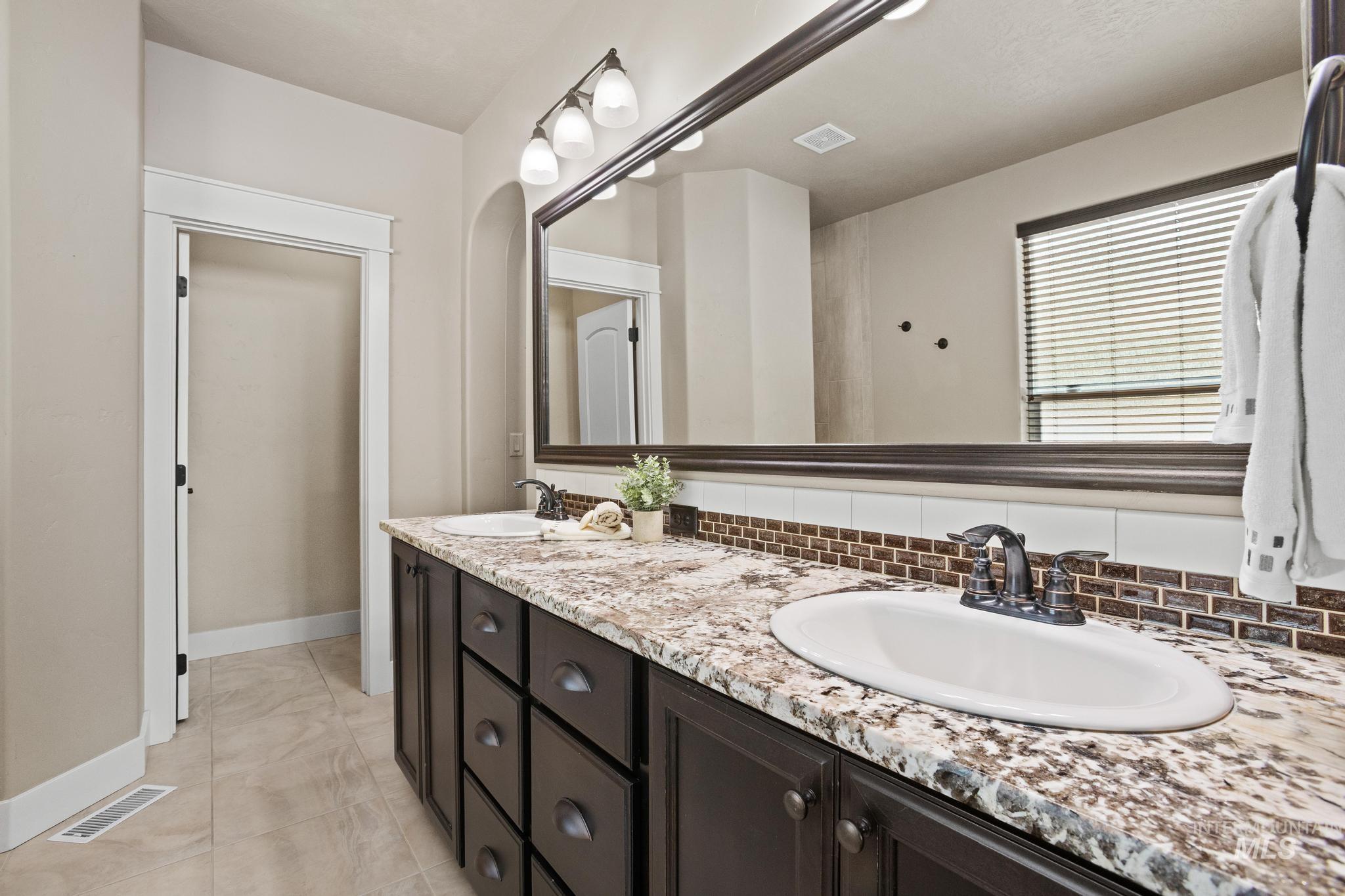 3640 E Granger Dr, Meridian, Idaho 83646, 4 Bedrooms, 2 Bathrooms, Residential For Sale, Price $695,500, 98996957