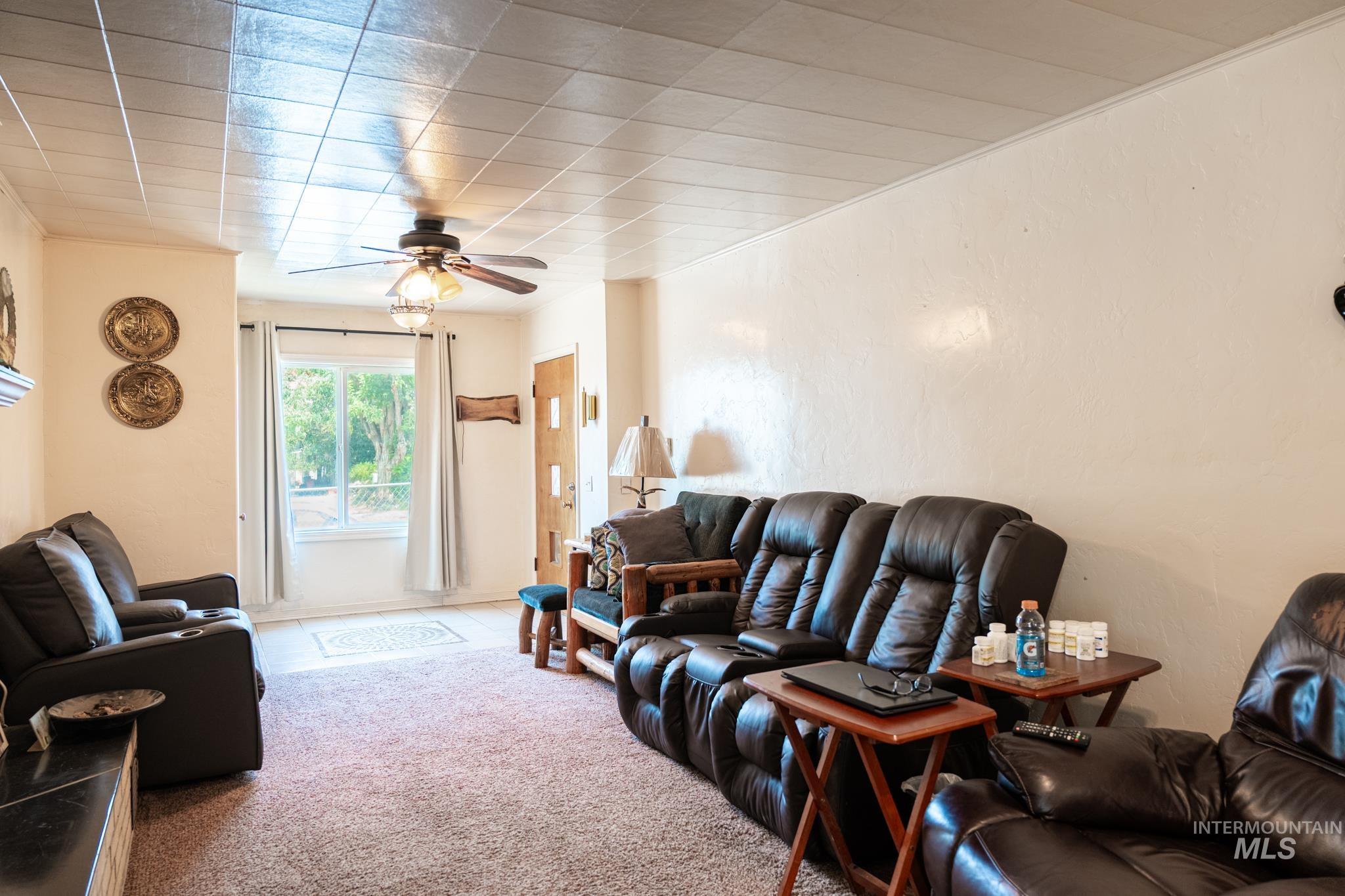 240 E Jefferson, Huntington, Oregon 97907, 2 Bedrooms, 2 Bathrooms, Residential For Sale, Price $225,000, 98996958
