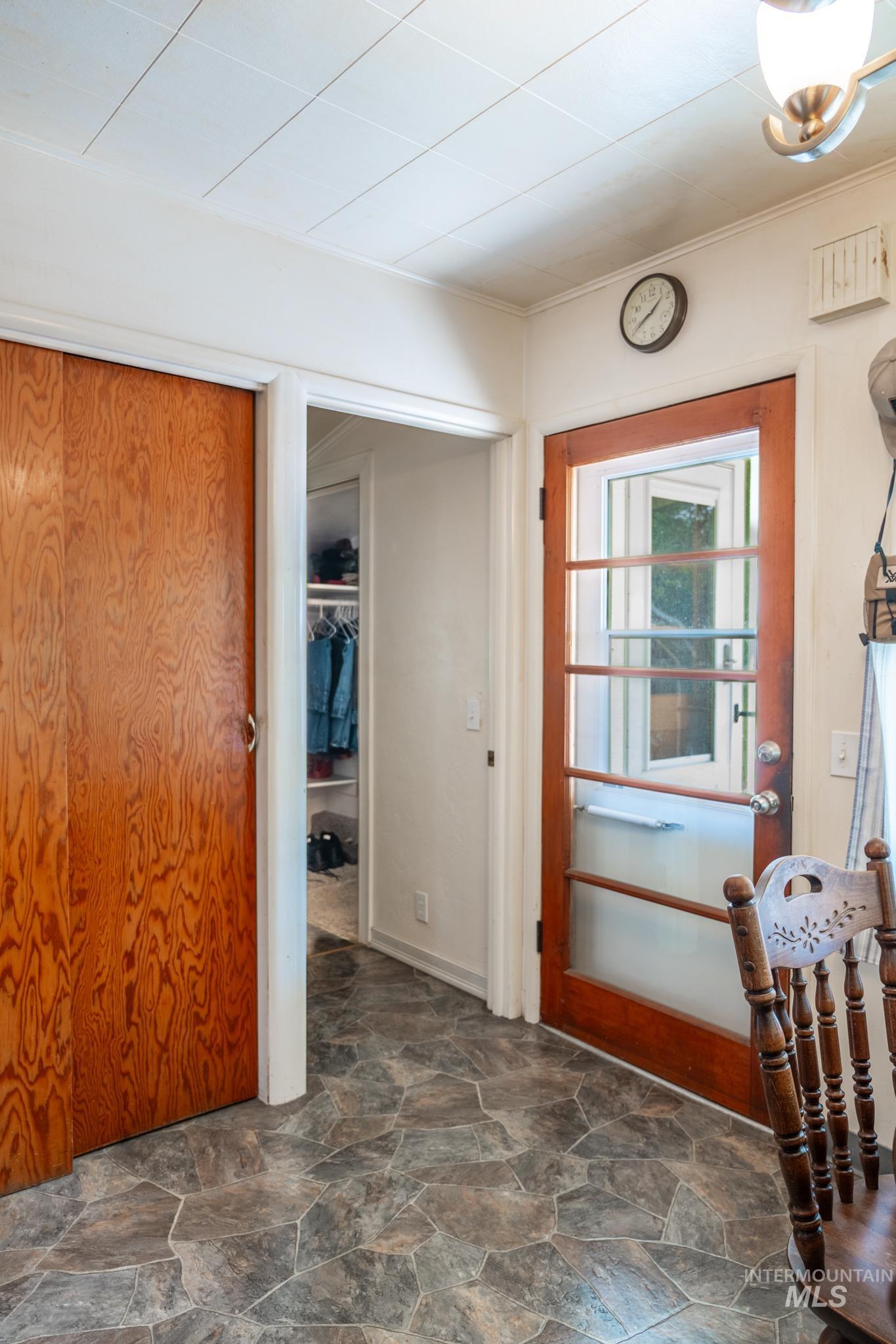 240 E Jefferson, Huntington, Oregon 97907, 2 Bedrooms, 2 Bathrooms, Residential For Sale, Price $225,000, 98996958