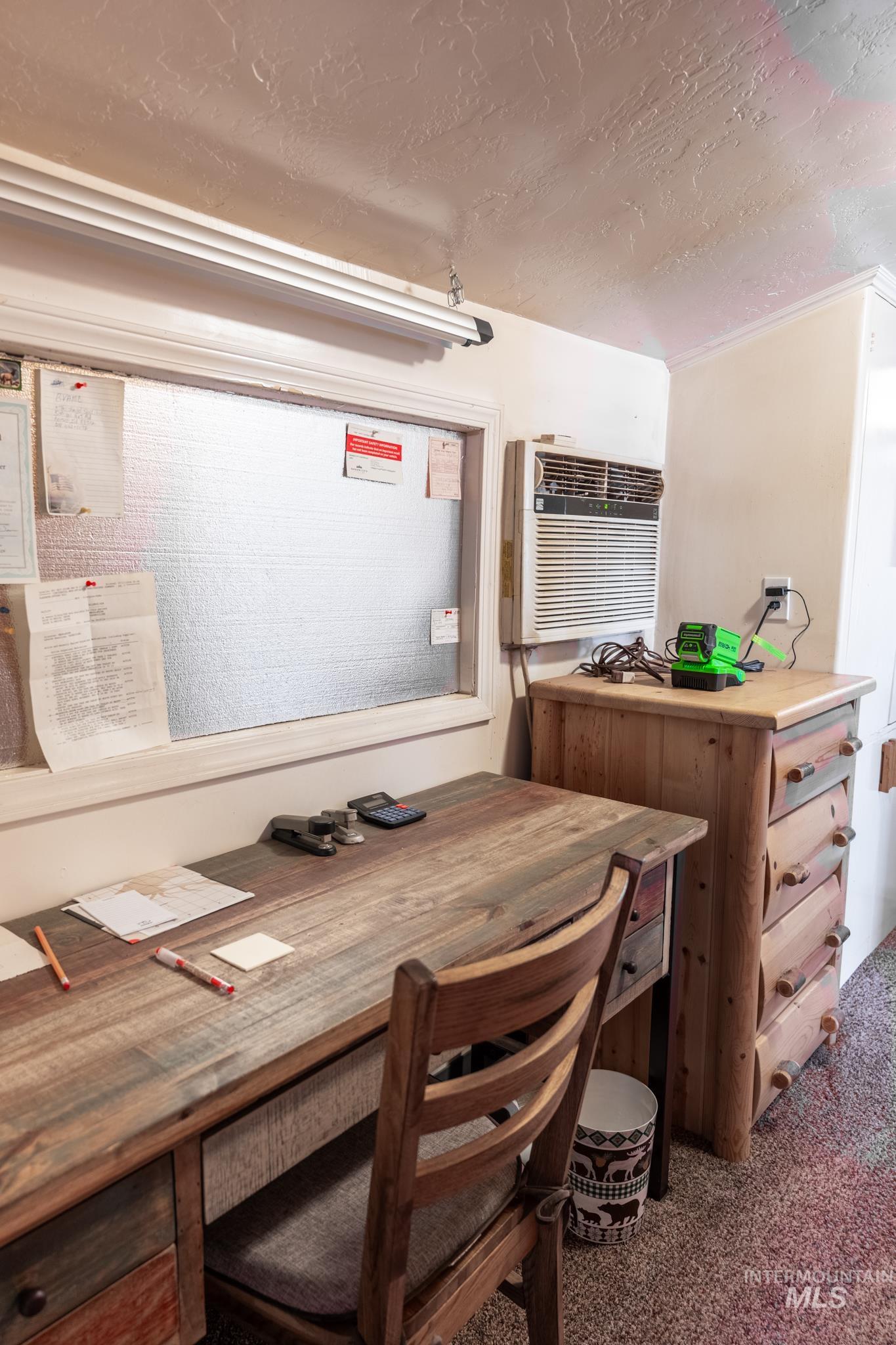 240 E Jefferson, Huntington, Oregon 97907, 2 Bedrooms, 2 Bathrooms, Residential For Sale, Price $225,000, 98996958
