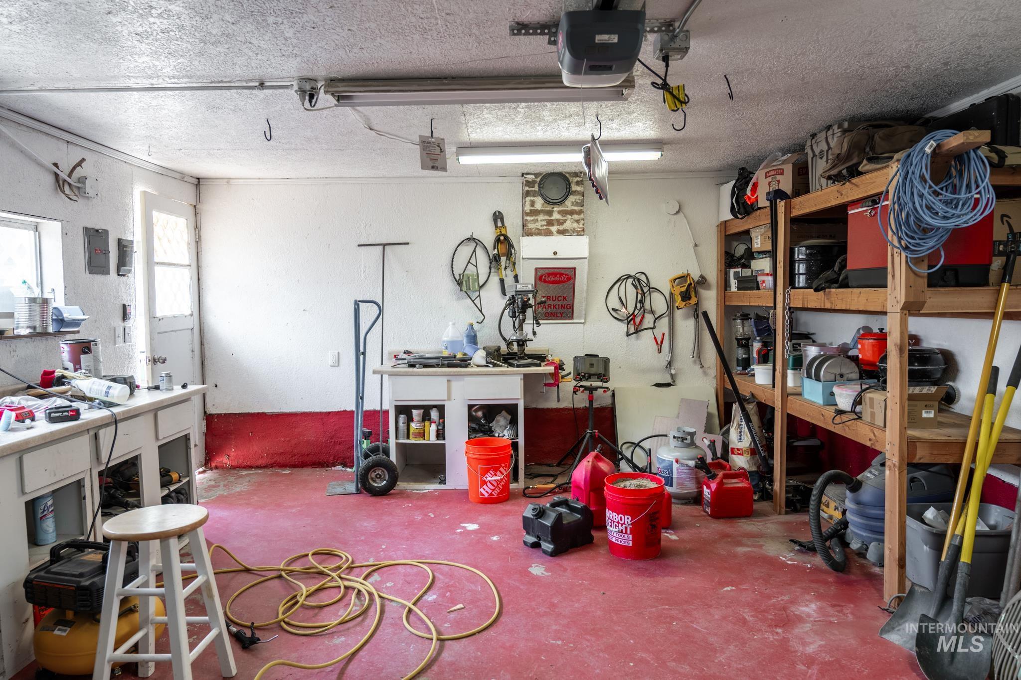 240 E Jefferson, Huntington, Oregon 97907, 2 Bedrooms, 2 Bathrooms, Residential For Sale, Price $225,000, 98996958