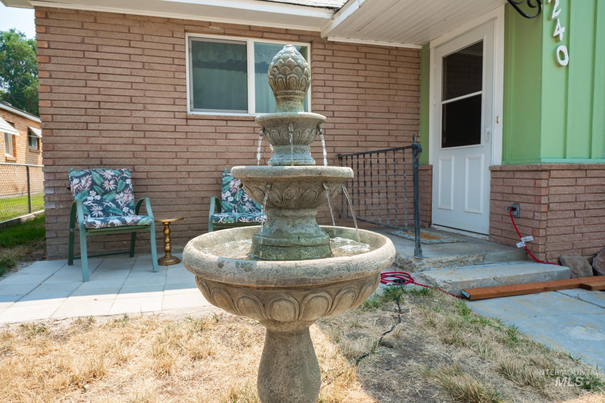 240 E Jefferson, Huntington, Oregon 97907, 2 Bedrooms, 2 Bathrooms, Residential For Sale, Price $225,000, 98996958