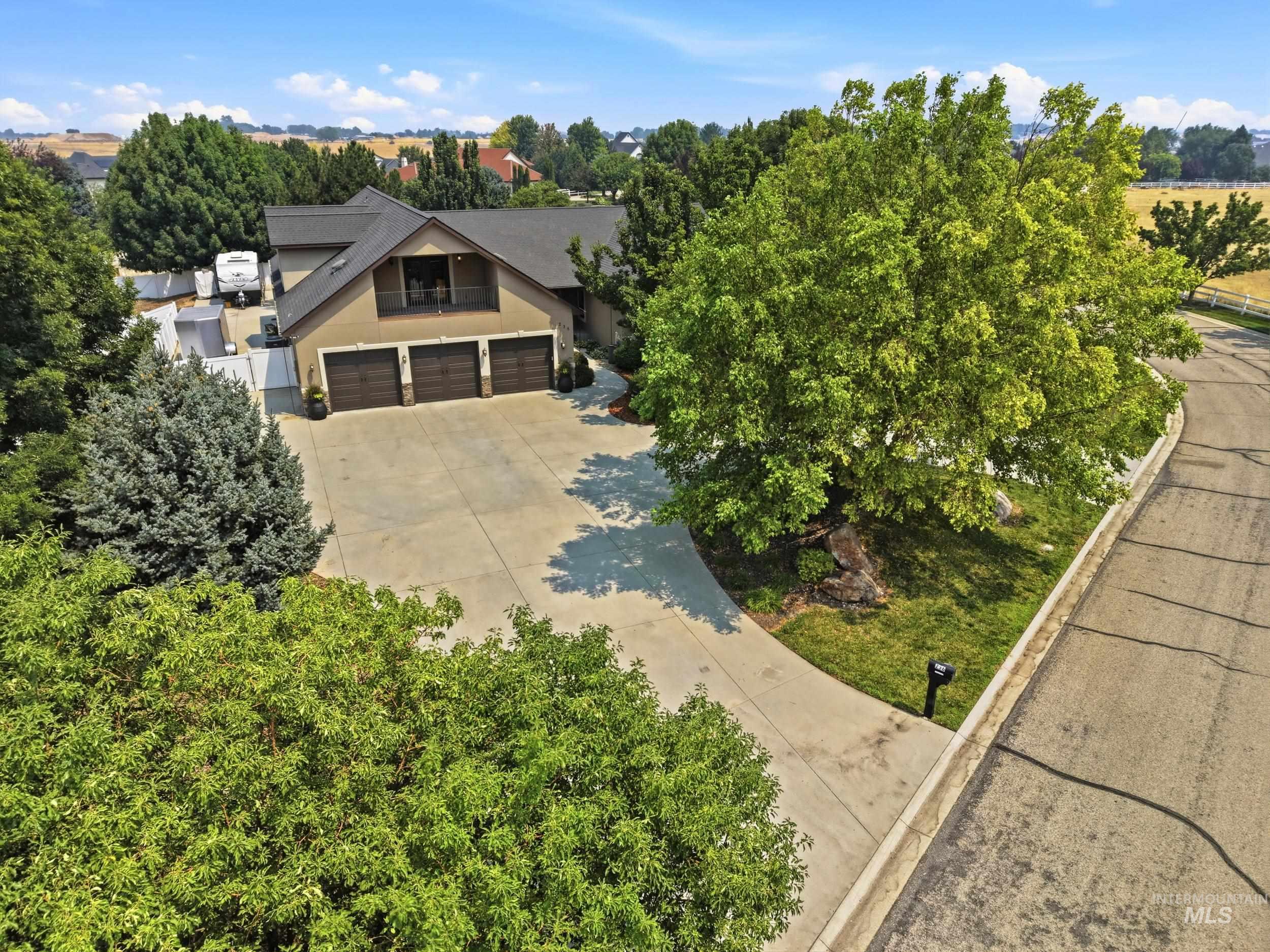 236 E Shafer View Dr, Meridian, Idaho 83642, 5 Bedrooms, 3.5 Bathrooms, Residential For Sale, Price $1,300,000,MLS 98996961