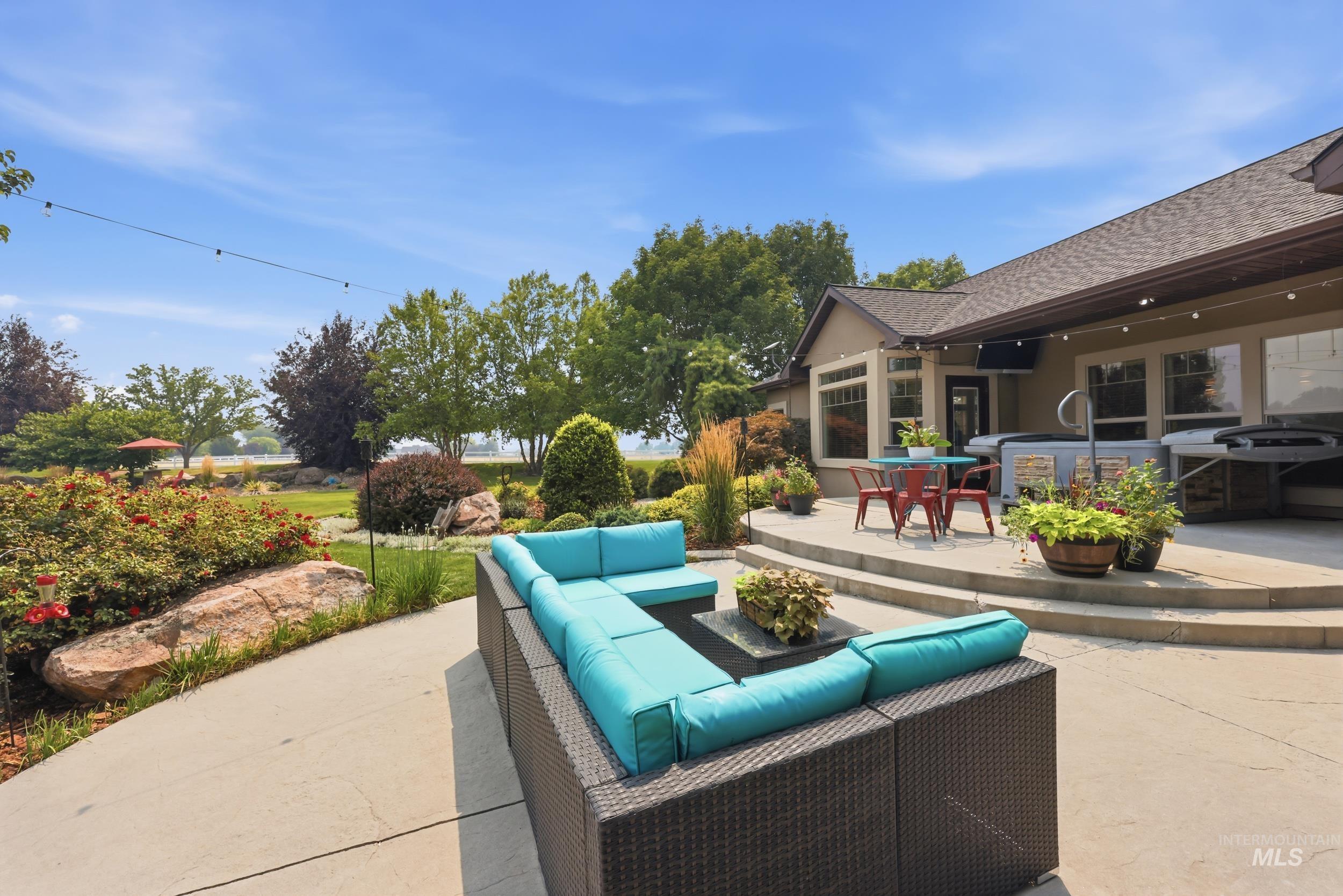 236 E Shafer View Dr, Meridian, Idaho 83642, 5 Bedrooms, 3.5 Bathrooms, Residential For Sale, Price $1,300,000,MLS 98996961