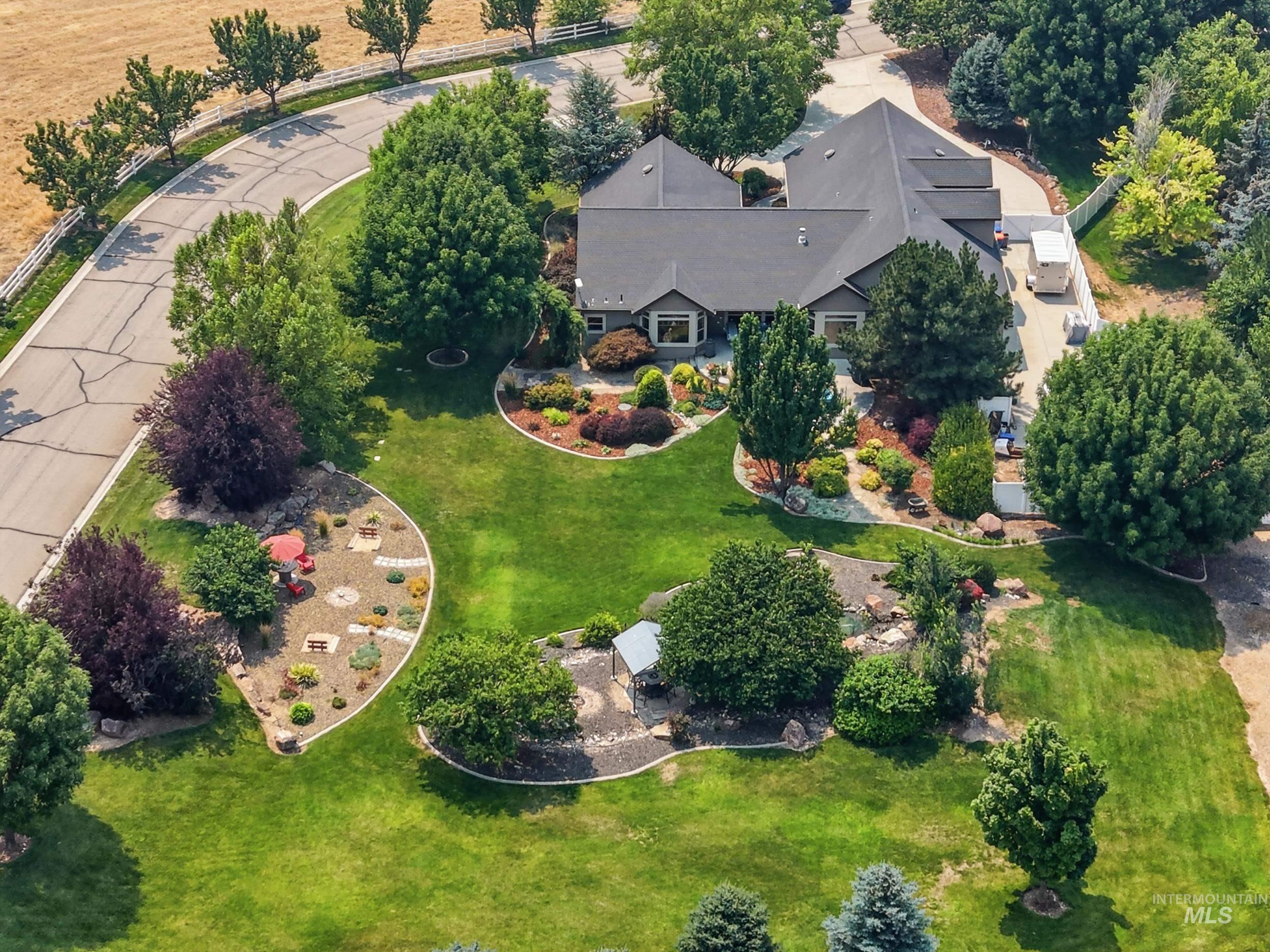 236 E Shafer View Dr, Meridian, Idaho 83642, 5 Bedrooms, 3.5 Bathrooms, Residential For Sale, Price $1,300,000,MLS 98996961