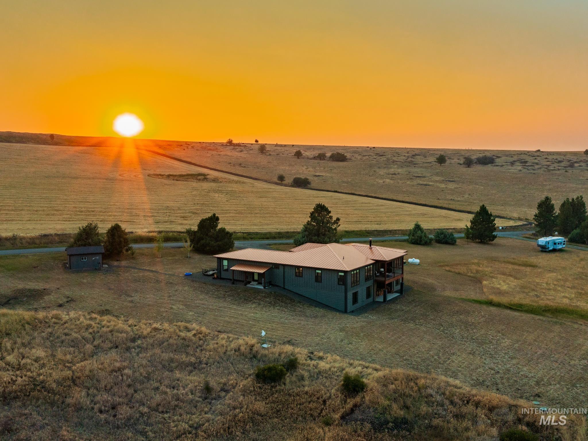 174 Soltman Rd, Grangeville, Idaho 83530, 3 Bedrooms, 2.5 Bathrooms, Residential For Sale, Price $1,060,000,MLS 98996962