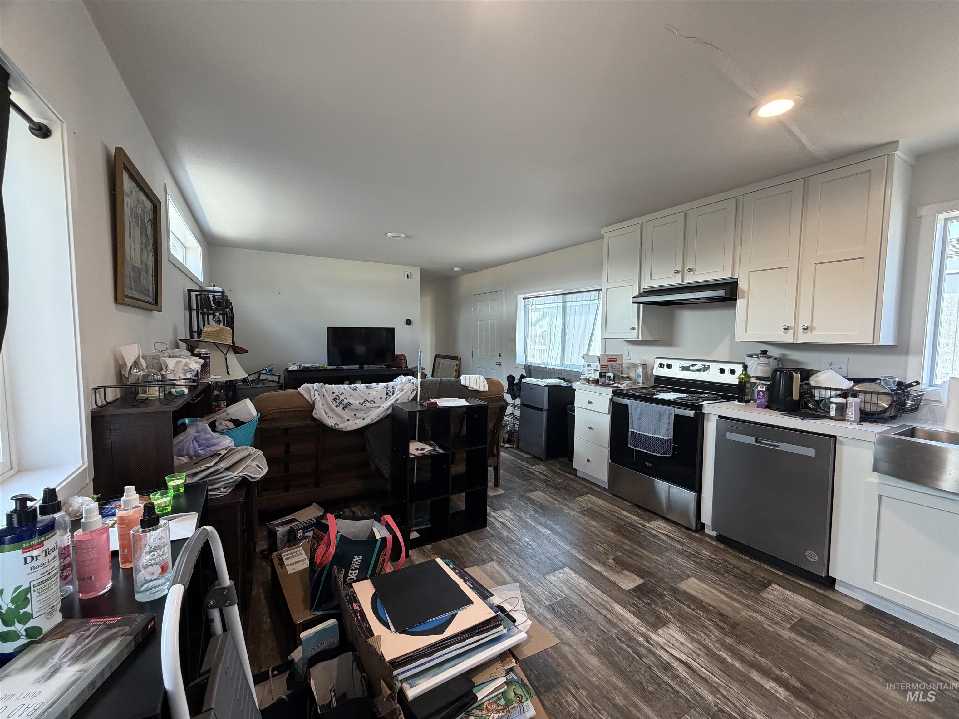 370 W 12th South, Mountain Home, Idaho 83647, 3 Bedrooms, 2 Bathrooms, Residential For Sale, Price $115,000, 98996964