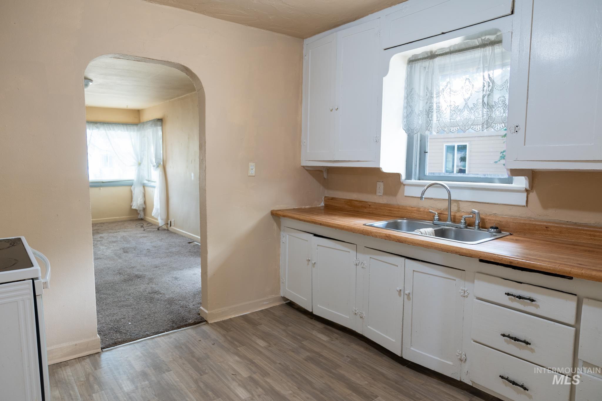 757 NW 2nd St, Ontario, Oregon 97914, 2 Bedrooms, 1 Bathroom, Residential For Sale, Price $175,000, 98996965