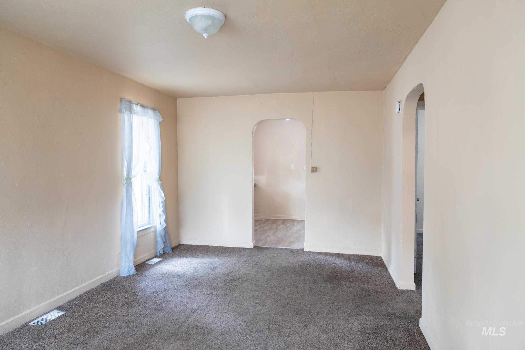 757 NW 2nd St, Ontario, Oregon 97914, 2 Bedrooms, 1 Bathroom, Residential For Sale, Price $175,000, 98996965