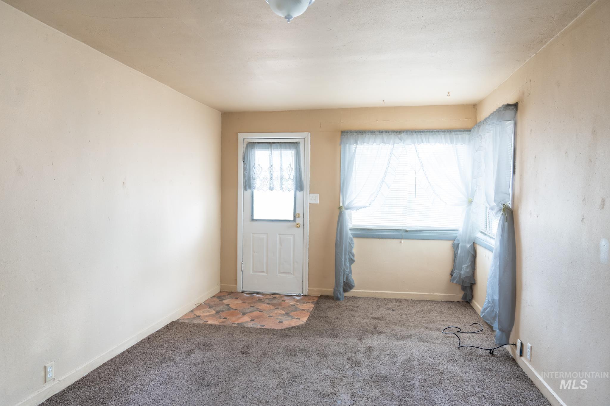 757 NW 2nd St, Ontario, Oregon 97914, 2 Bedrooms, 1 Bathroom, Residential For Sale, Price $175,000, 98996965