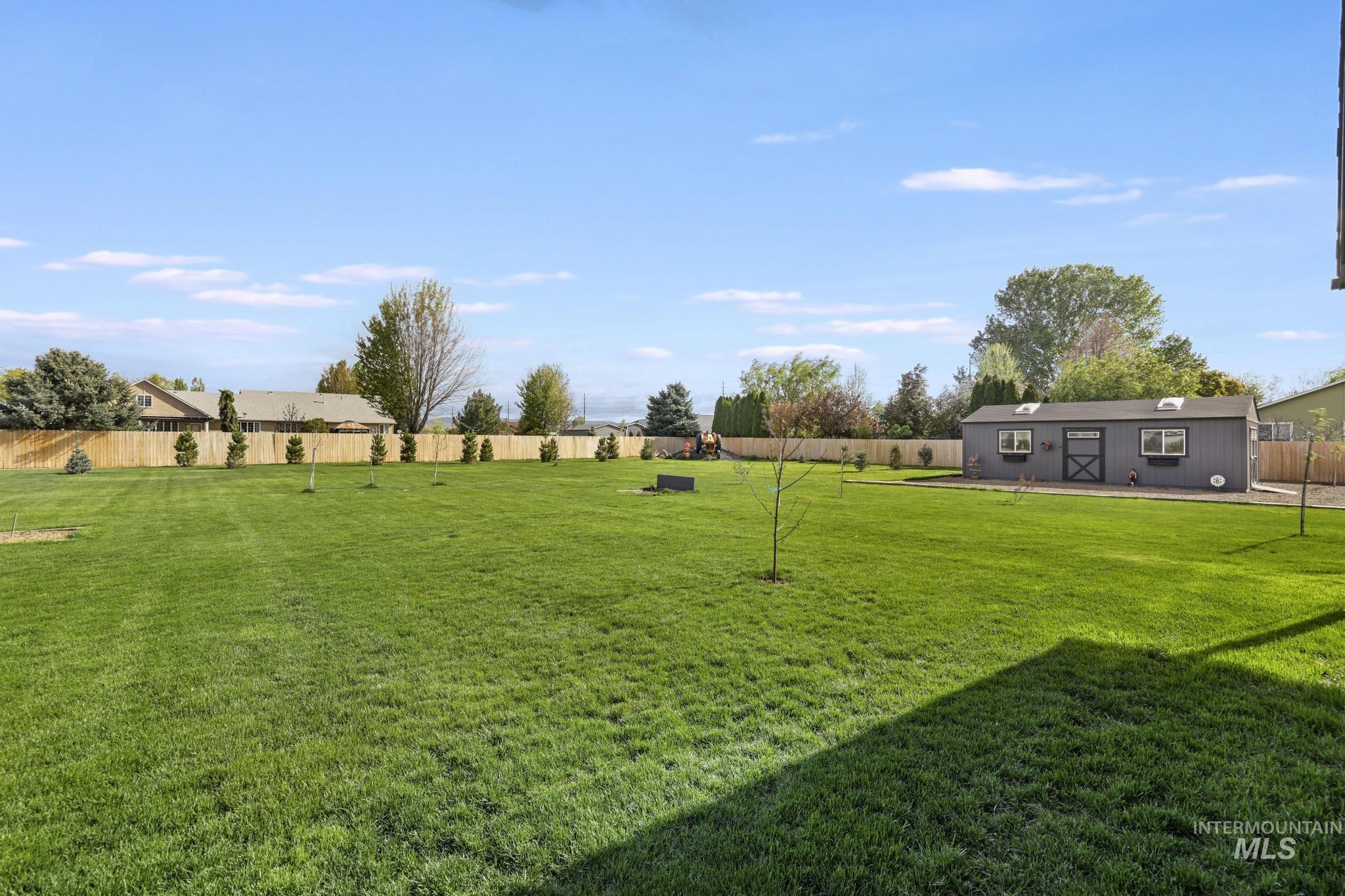 970 NW Bluegrass Circle, Mountain Home, Idaho 83647, 4 Bedrooms, 2.5 Bathrooms, Residential For Sale, Price $715,000,MLS 98996967