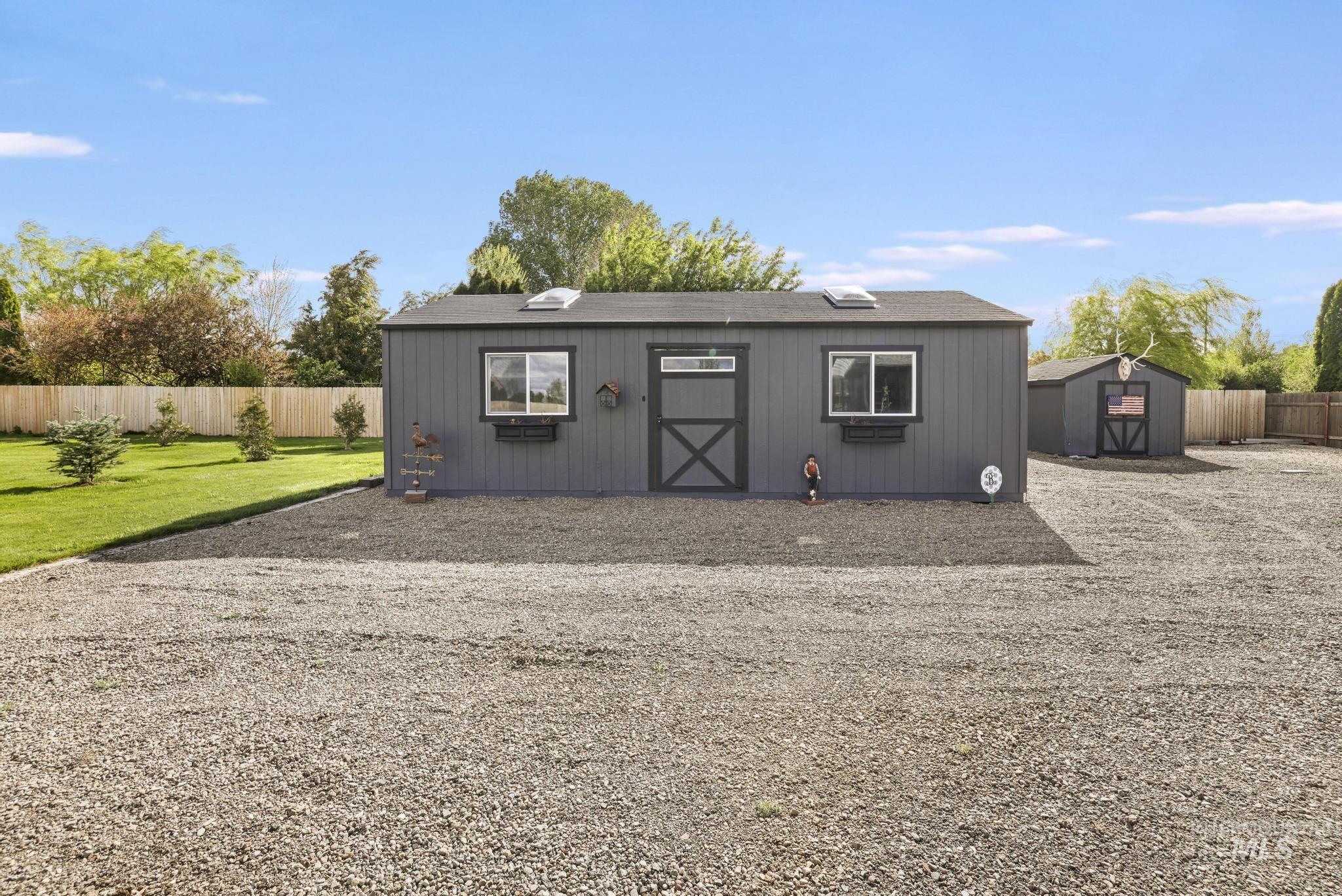 970 NW Bluegrass Circle, Mountain Home, Idaho 83647, 4 Bedrooms, 2.5 Bathrooms, Residential For Sale, Price $715,000,MLS 98996967