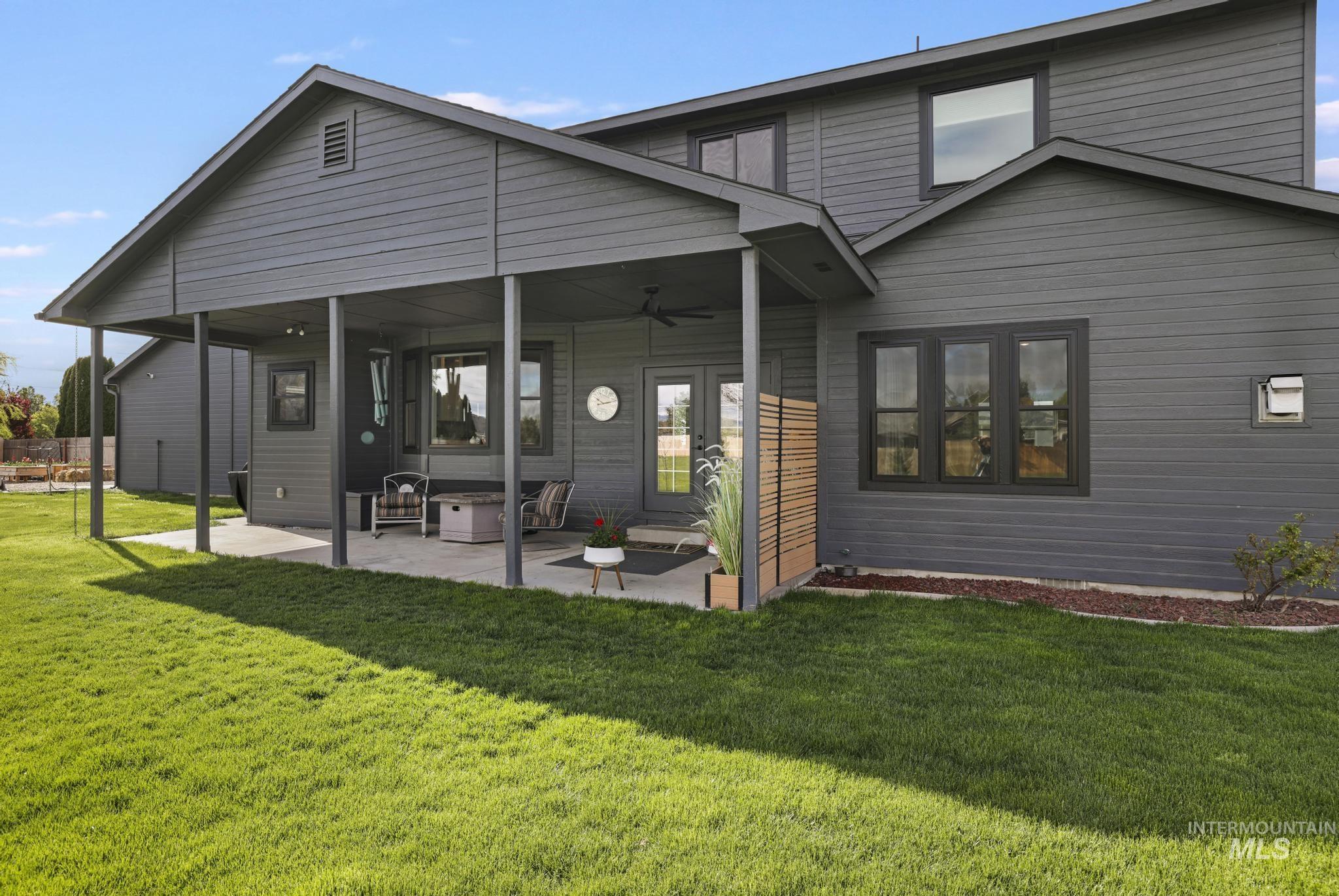 970 NW Bluegrass Circle, Mountain Home, Idaho 83647, 4 Bedrooms, 2.5 Bathrooms, Residential For Sale, Price $715,000,MLS 98996967