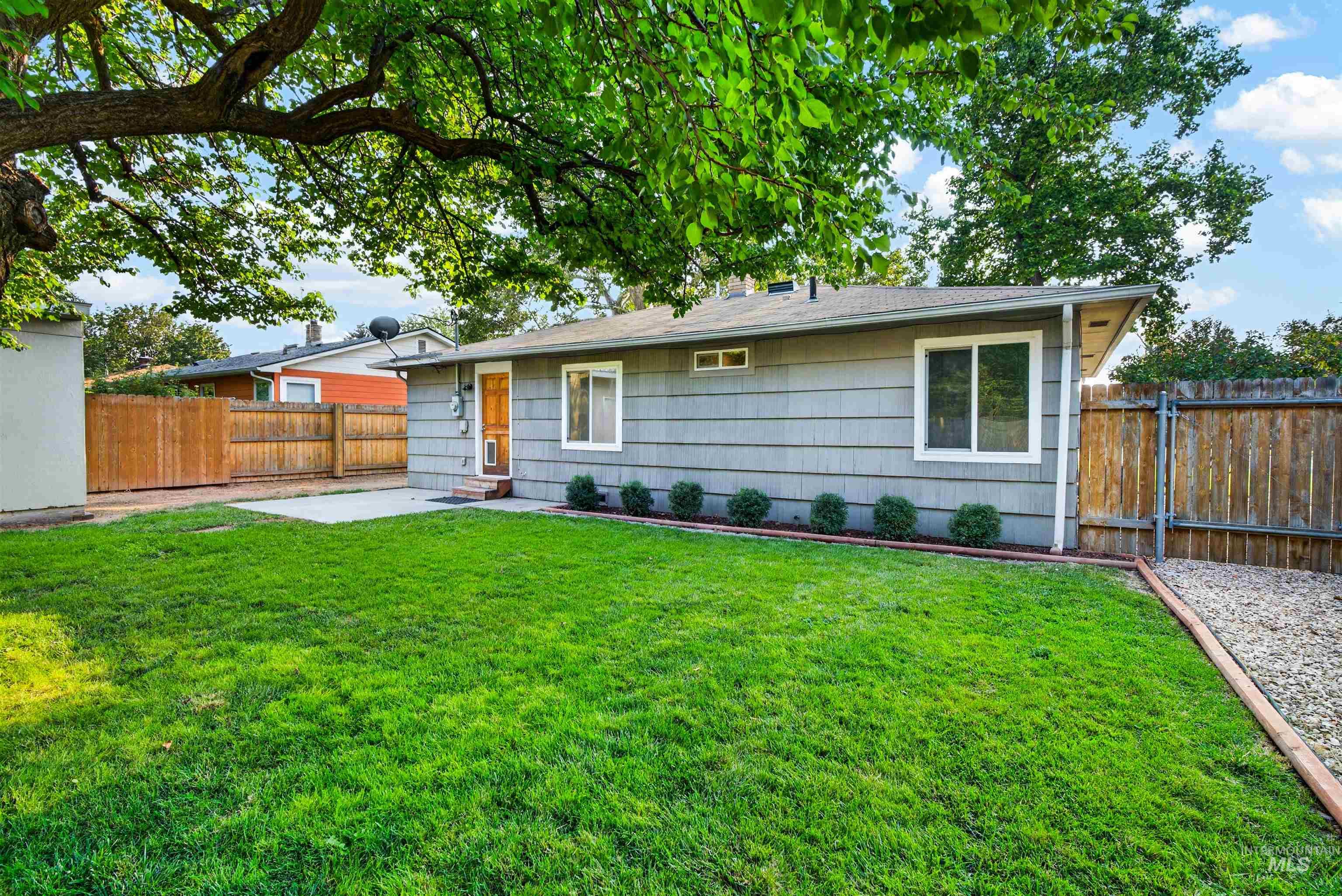 324 S Pine St, Nampa, Idaho 83686, 3 Bedrooms, 1 Bathroom, Residential For Sale, Price $360,000,MLS 98996969