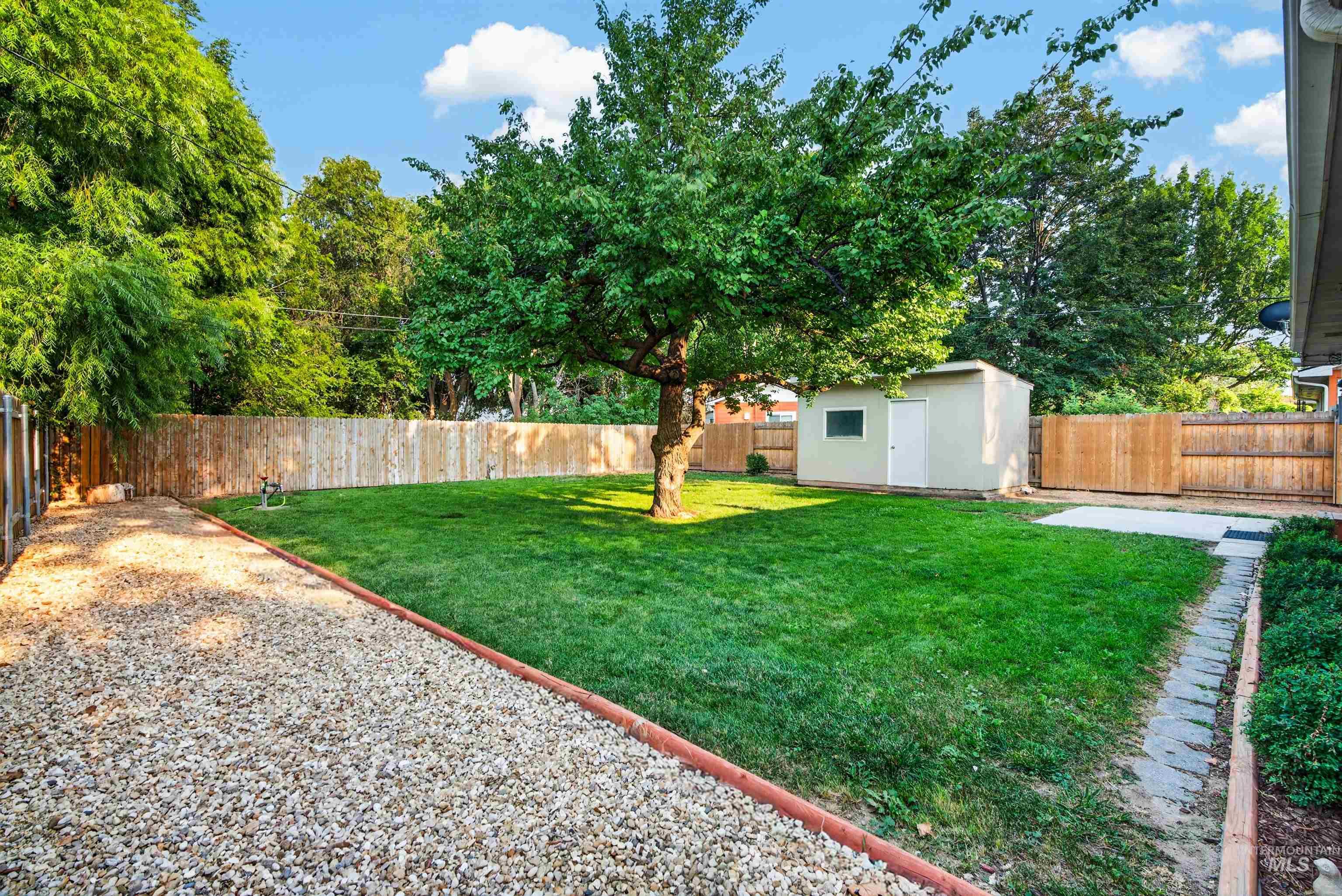 324 S Pine St, Nampa, Idaho 83686, 3 Bedrooms, 1 Bathroom, Residential For Sale, Price $360,000,MLS 98996969