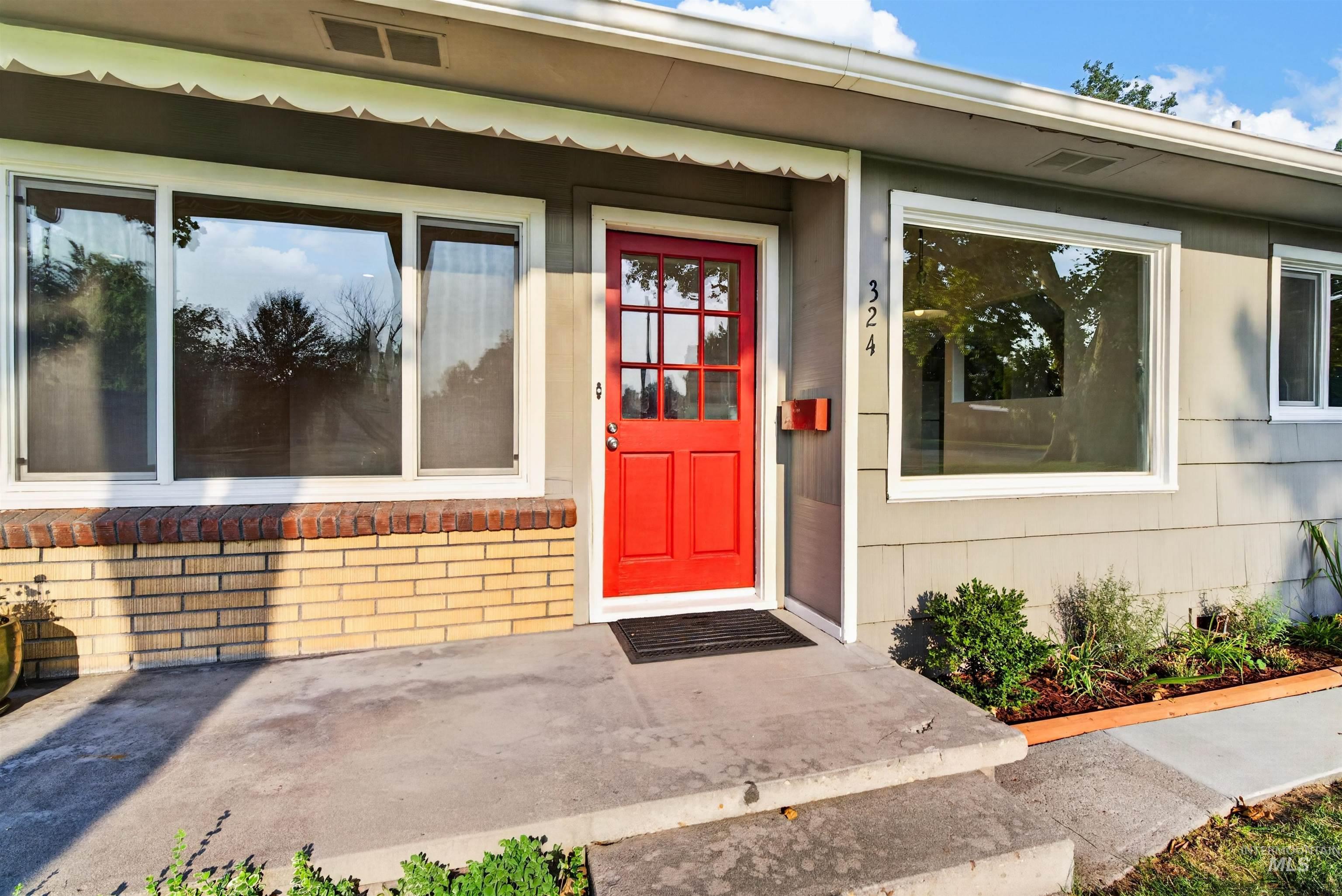 324 S Pine St, Nampa, Idaho 83686, 3 Bedrooms, 1 Bathroom, Residential For Sale, Price $360,000,MLS 98996969
