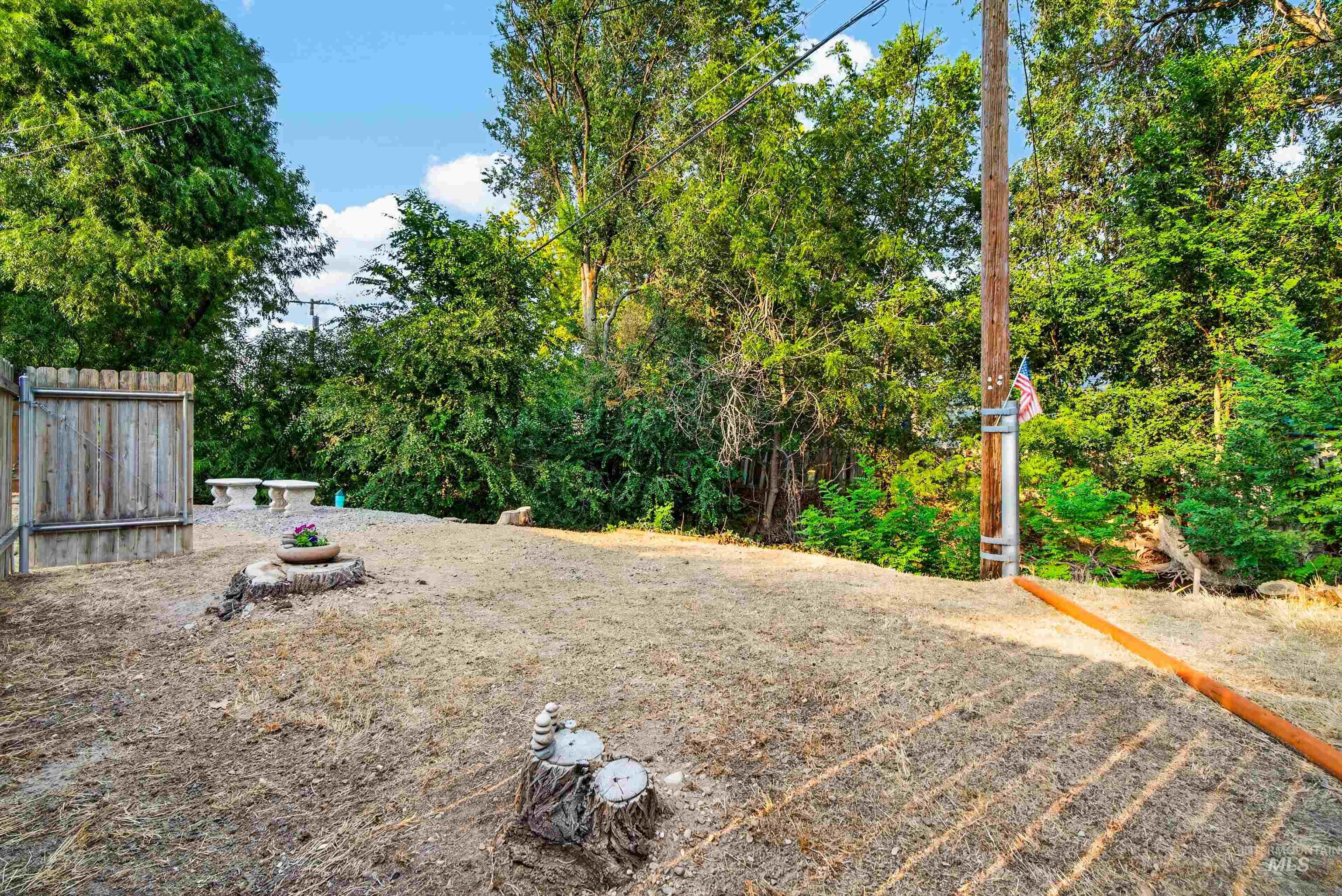 324 S Pine St, Nampa, Idaho 83686, 3 Bedrooms, 1 Bathroom, Residential For Sale, Price $360,000,MLS 98996969