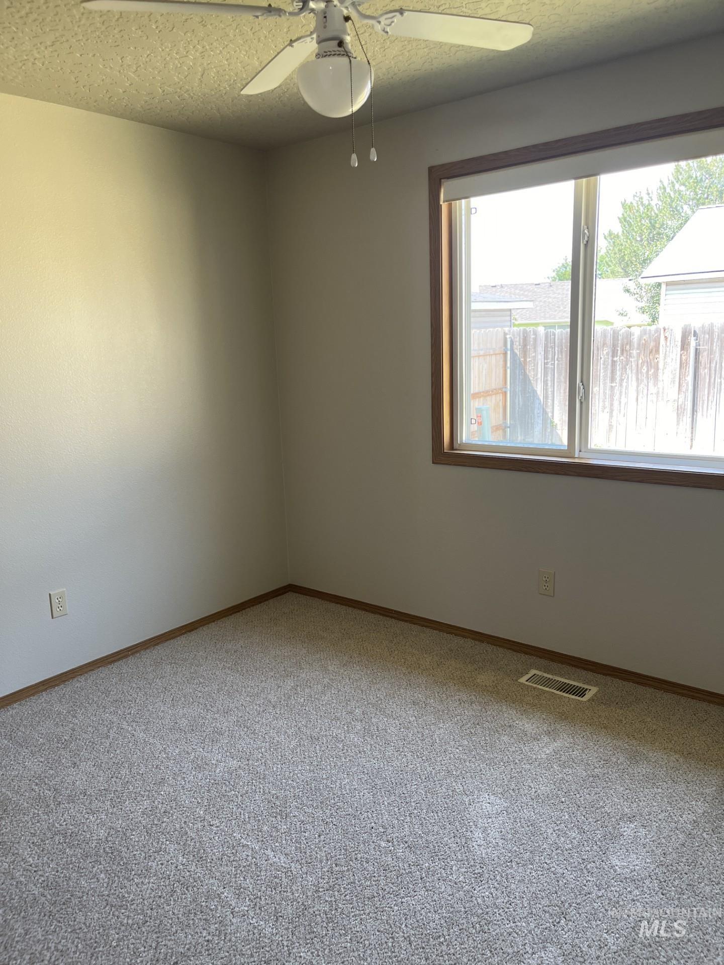 1801 Silver Dr, Nampa, Idaho 83686, 3 Bedrooms, 2 Bathrooms, Residential For Sale, Price $339,000,MLS 98996972