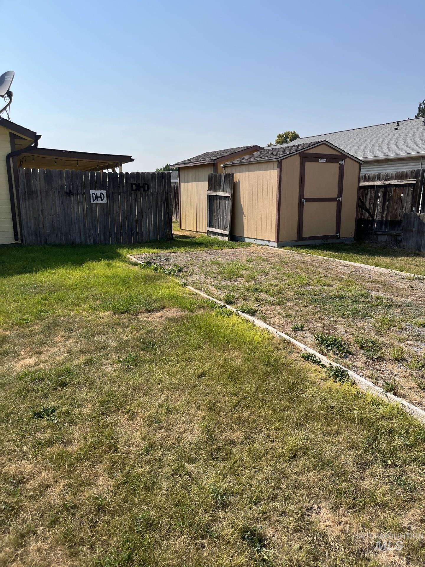 1801 Silver Dr, Nampa, Idaho 83686, 3 Bedrooms, 2 Bathrooms, Residential For Sale, Price $339,000,MLS 98996972
