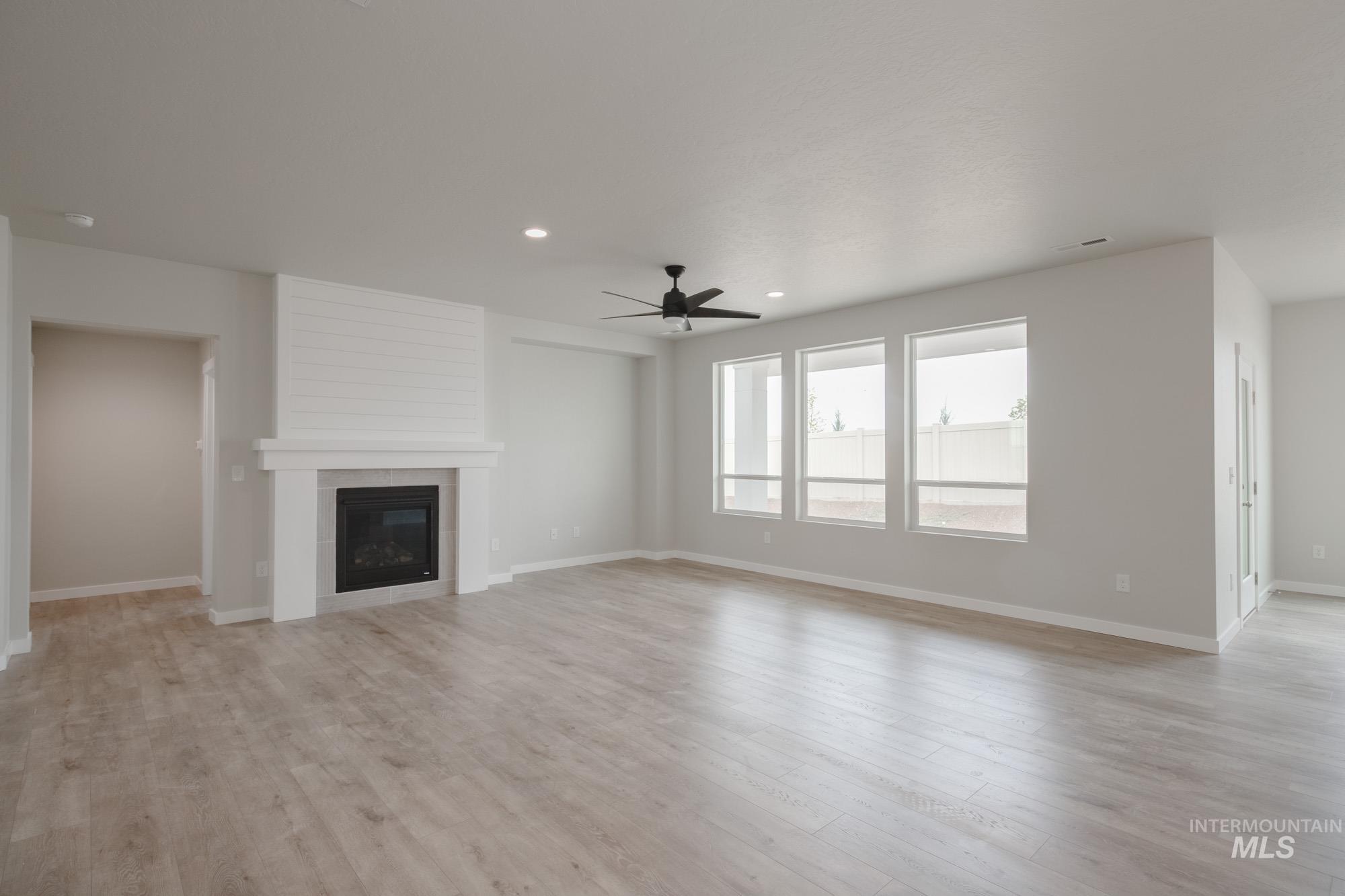 3099 N Porgy Way, Eagle, Idaho 83616, 4 Bedrooms, 2 Bathrooms, Residential For Sale, Price $719,990,MLS 98996973